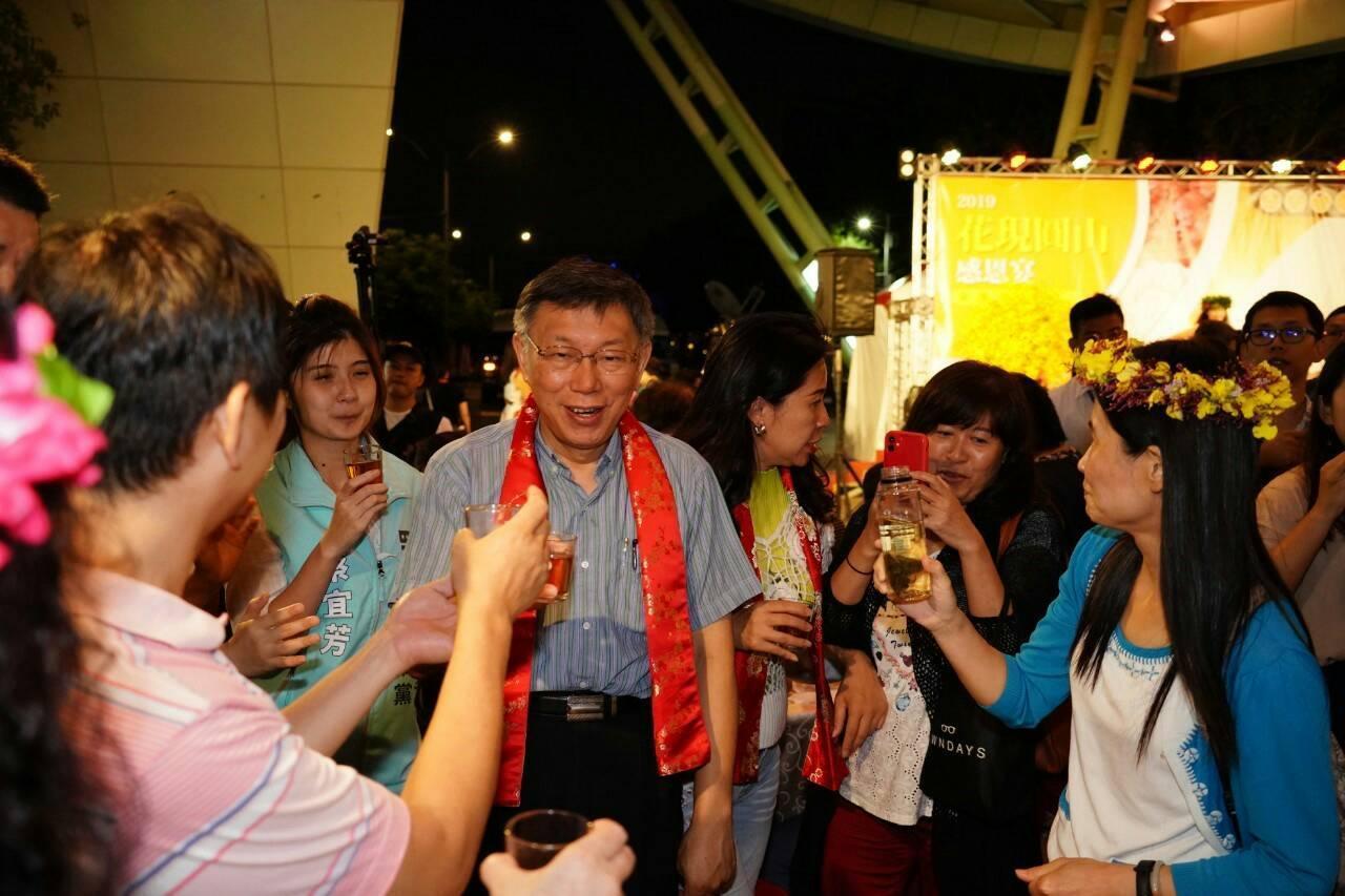 是否擔心搶黃珊珊當副市長，會讓「柯宋會」無法達成？台北市長柯文哲今（27日）受訪說，「不會吧？宋主席對我還不錯！」（市府提供）
