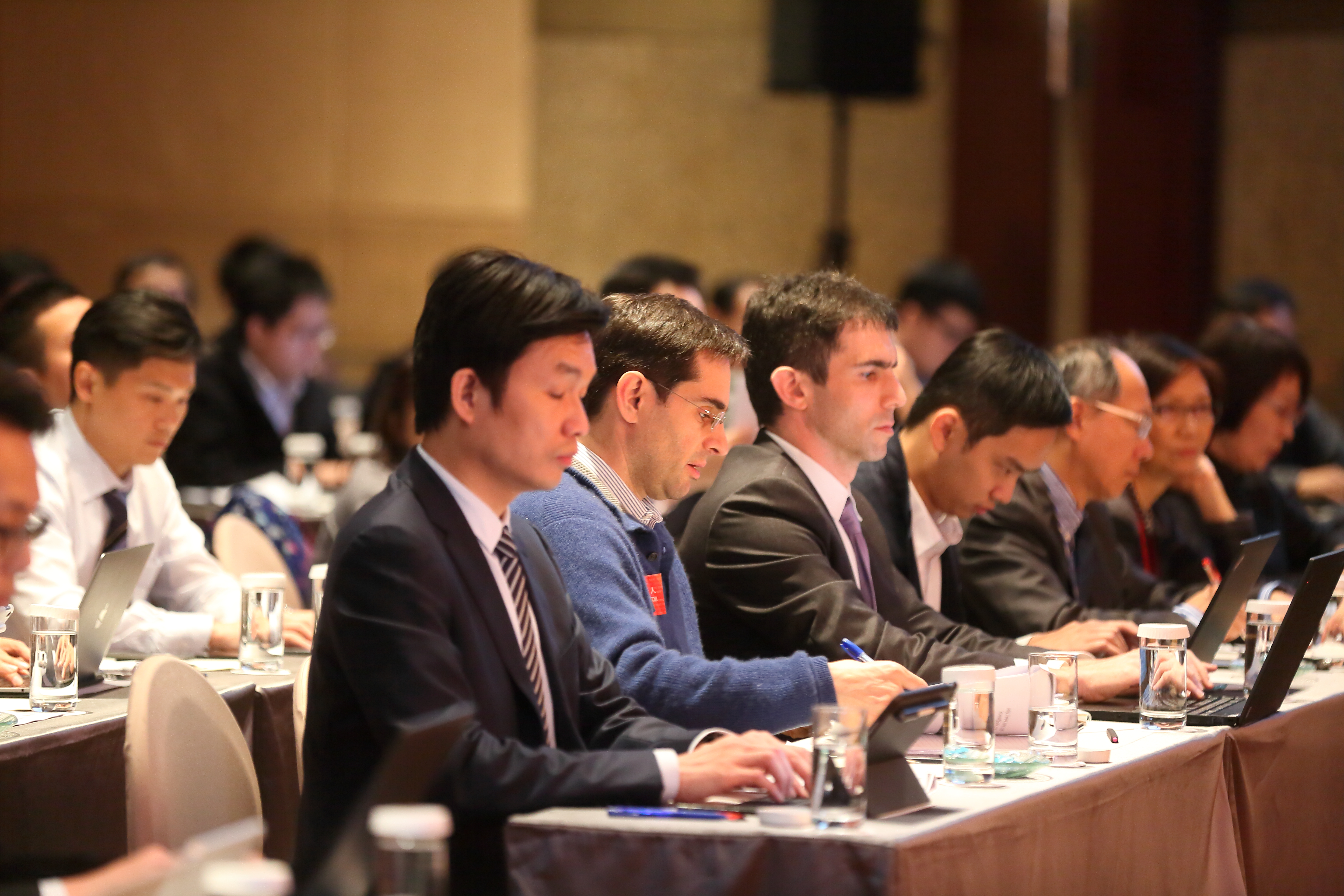 戴成霖挑投資標的會先從籌碼面著手，特別重視外資買進的積極度。