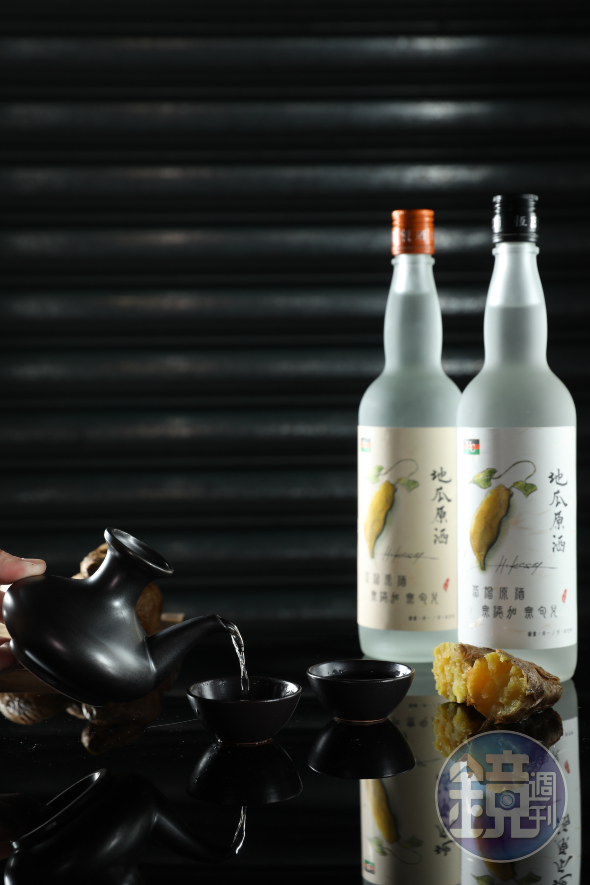 恆器目前的主力產品是60度與40度的地瓜原酒，60度的花香明顯，40度口感輕柔，散發偏糖蜜香氣。（60度880元／瓶；40度800元／瓶）