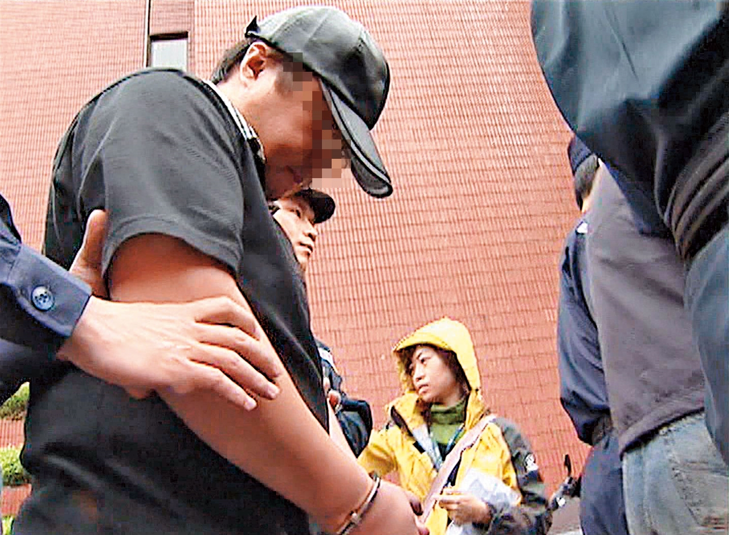 俞姓、楊姓、李姓等人皆因遇到經濟或債務問題，而成為張嫌的犯罪共犯。（翻攝東森新聞）