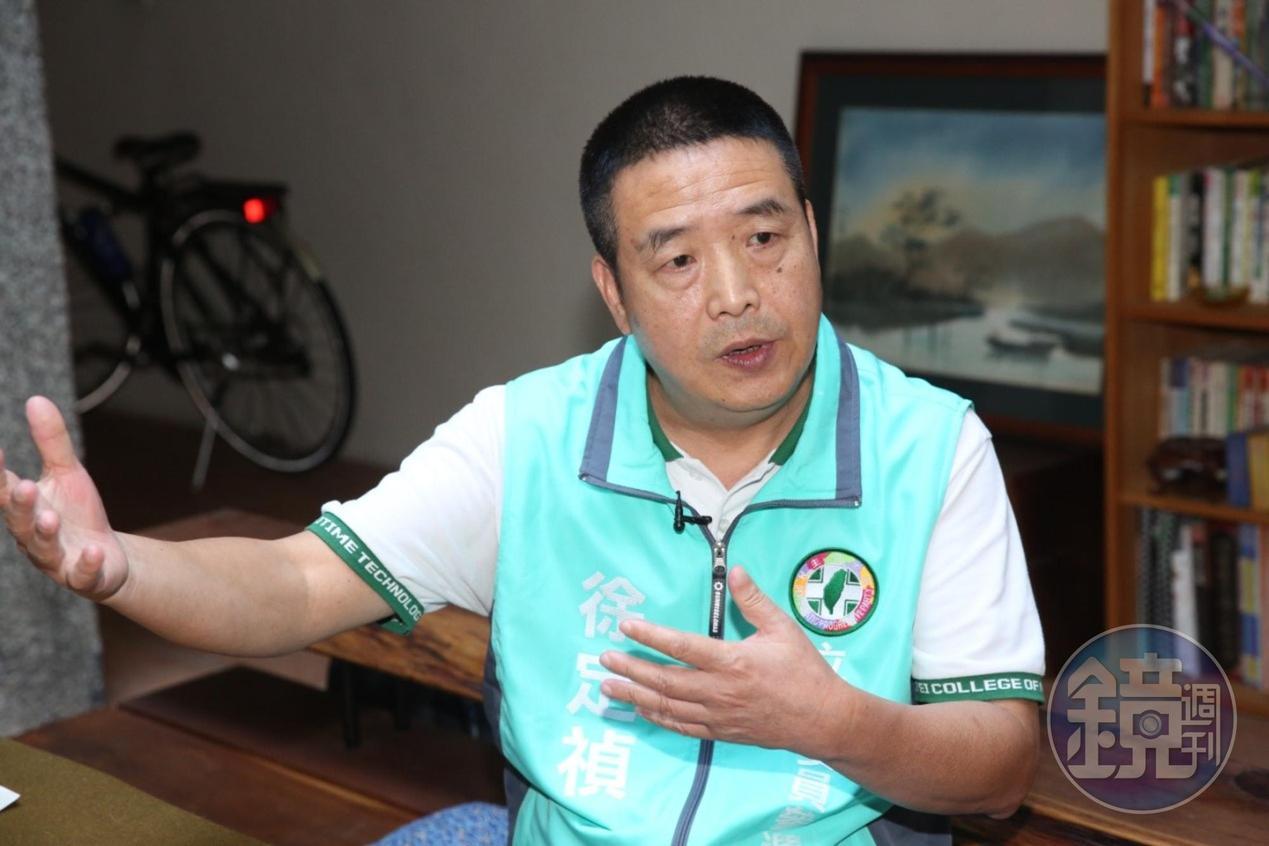 徐定禎對於苗栗的建設是侃侃而談，認為花幾千萬做石虎公園是非常可笑事情。