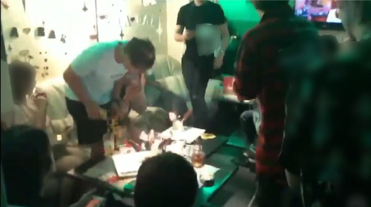 日媒爆出清水健在老婆臨盆前幾天在歌舞伎町開趴玩到深夜。（網路圖片）