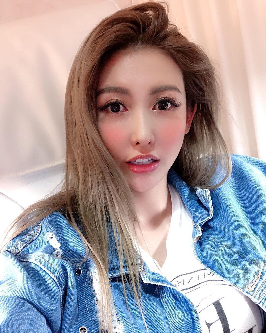 愷樂慶生照堂妹意外成嬌點。(圖截自愷樂IG)