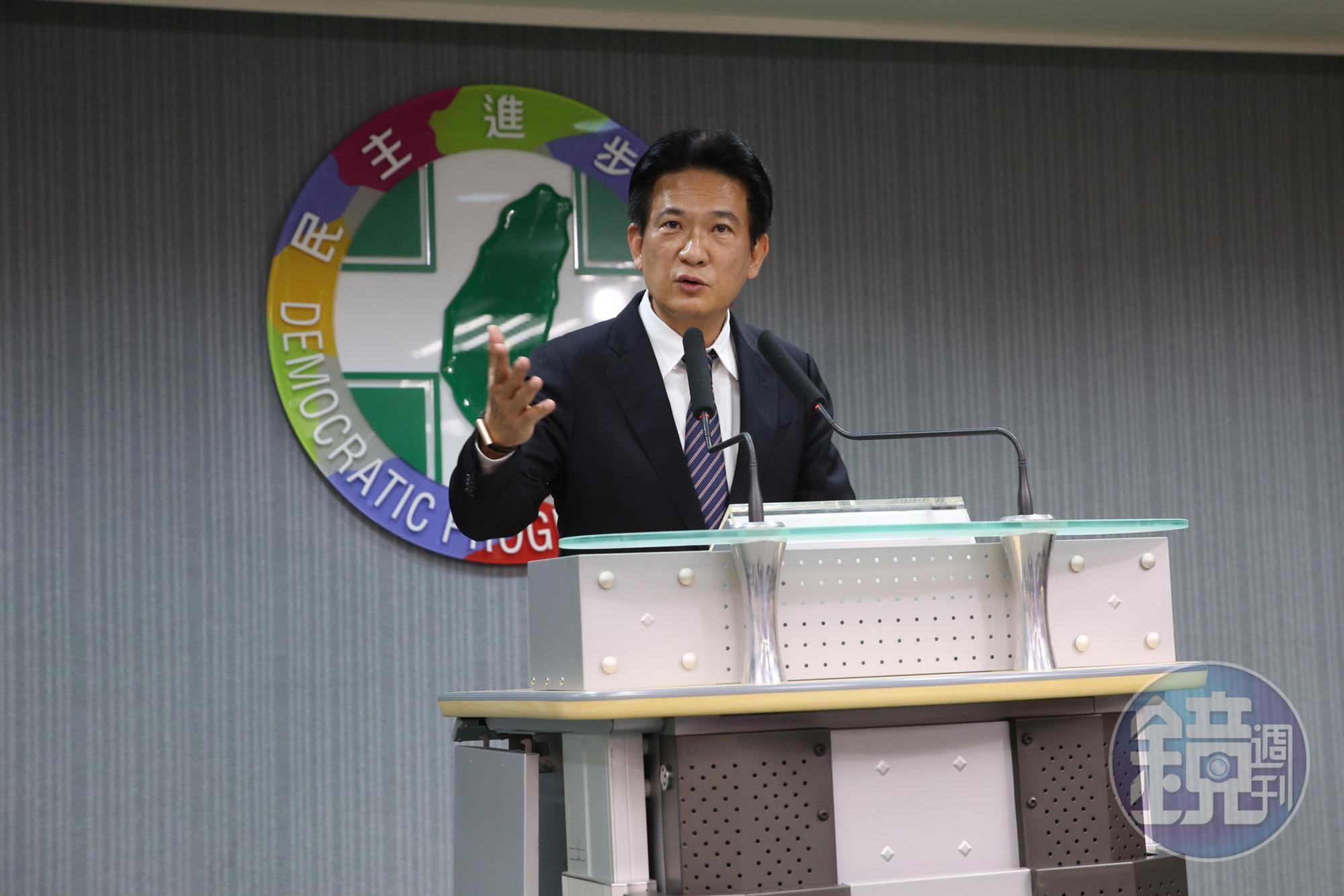 賴清德子弟兵林俊憲針對蔡賴配一事回應,表示民進黨目前沒時間壓力,不必趕著著重在副手人選。