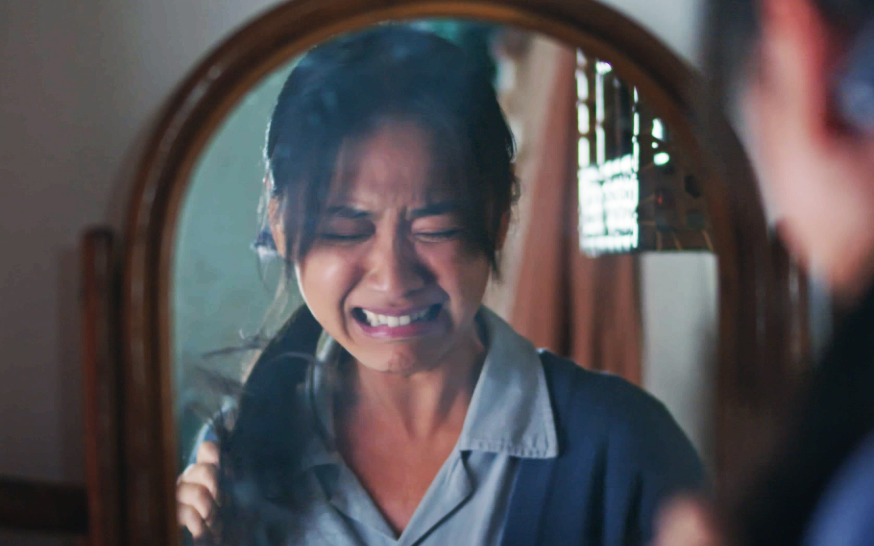 「阿嫂」林玟誼受盡委屈，負面情緒大爆發，自揭是最難演的一場戲。（公視提供）