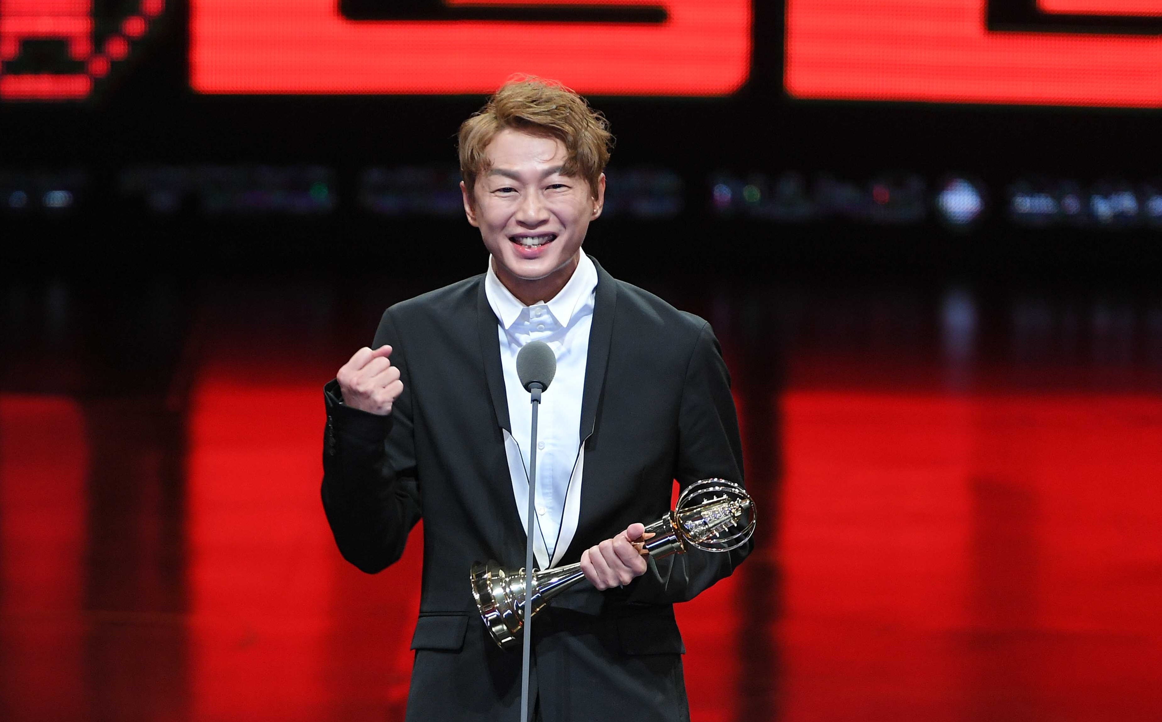 流行音樂節目主持人獎由中廣的吳建恆奪得。（三立電視提供）