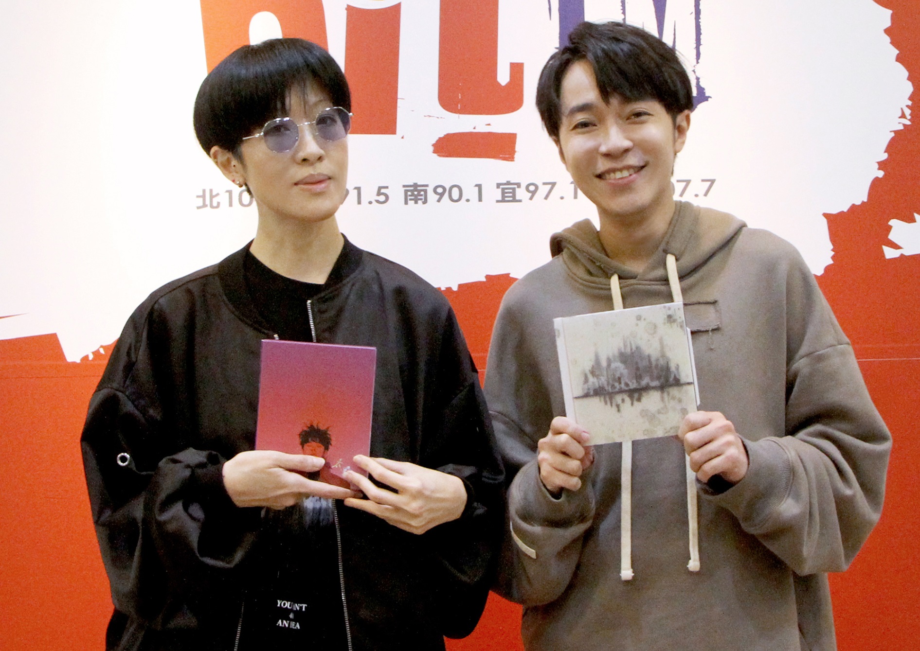 青峰跟陳珊妮相遇，垃圾話很多。（台北之音廣播股份有限公司提供）