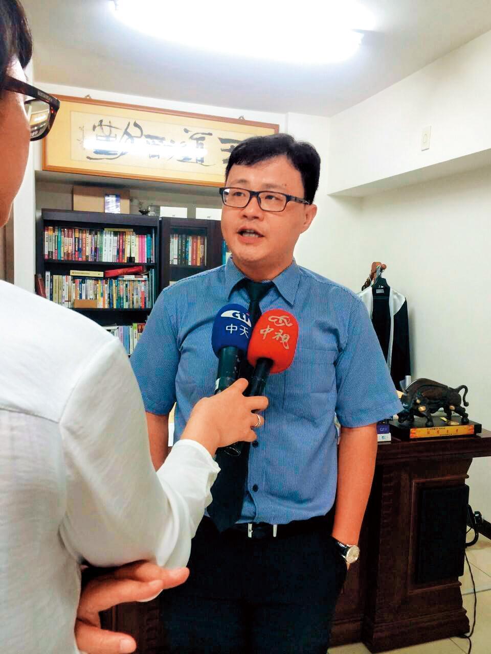律師李學鏞認為，檢調應主動追查相關人士金流，釐清有無不法行為。（讀者提供）