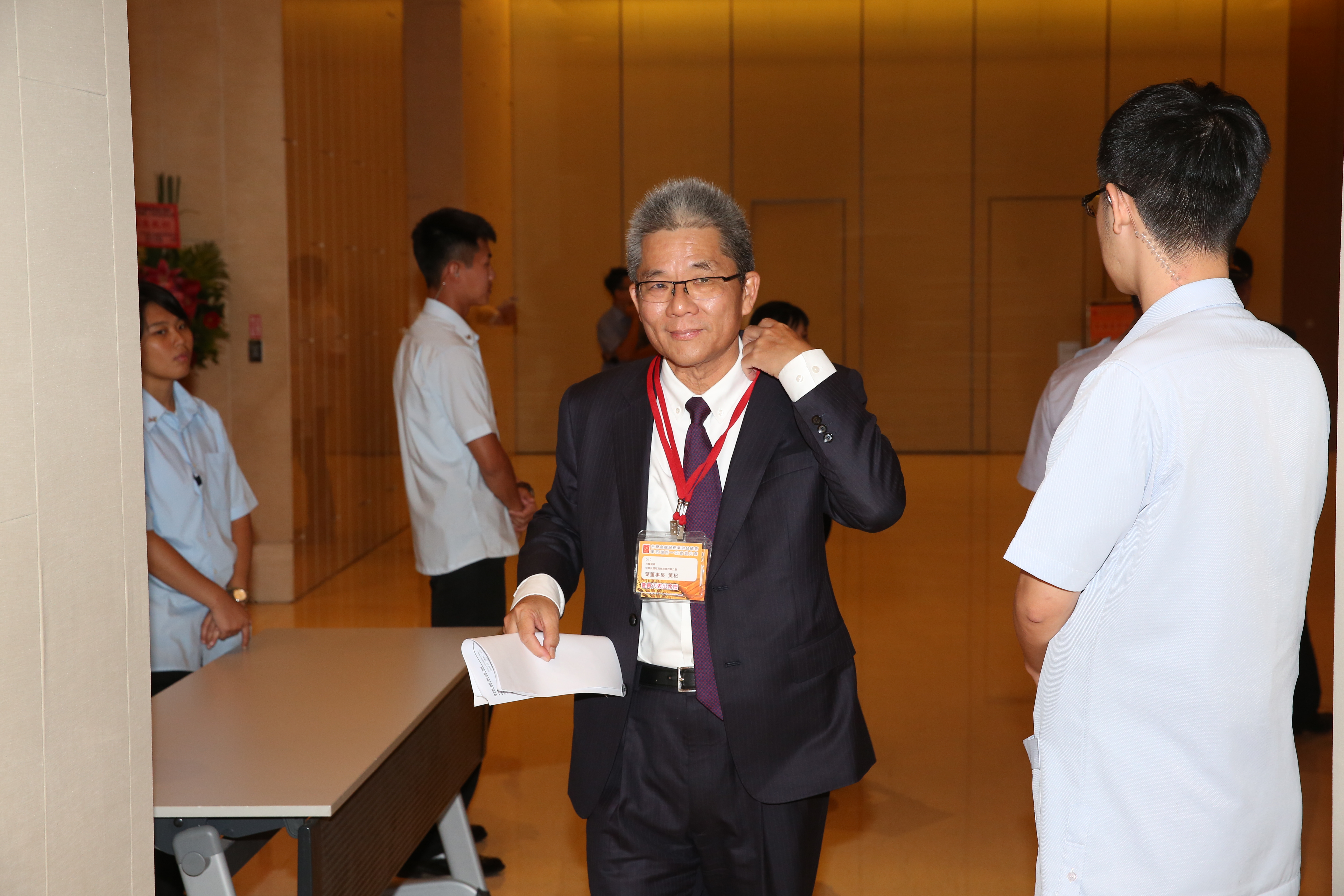 永豐金證前總經理葉黃杞意外也出現在雙美經營權之爭中。