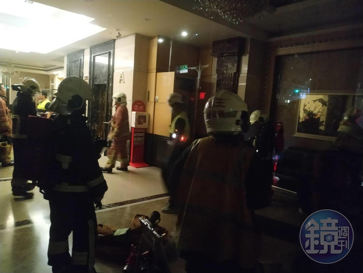 板橋中山路上的「中山首府」大樓驚傳火警,所幸無人員傷亡。