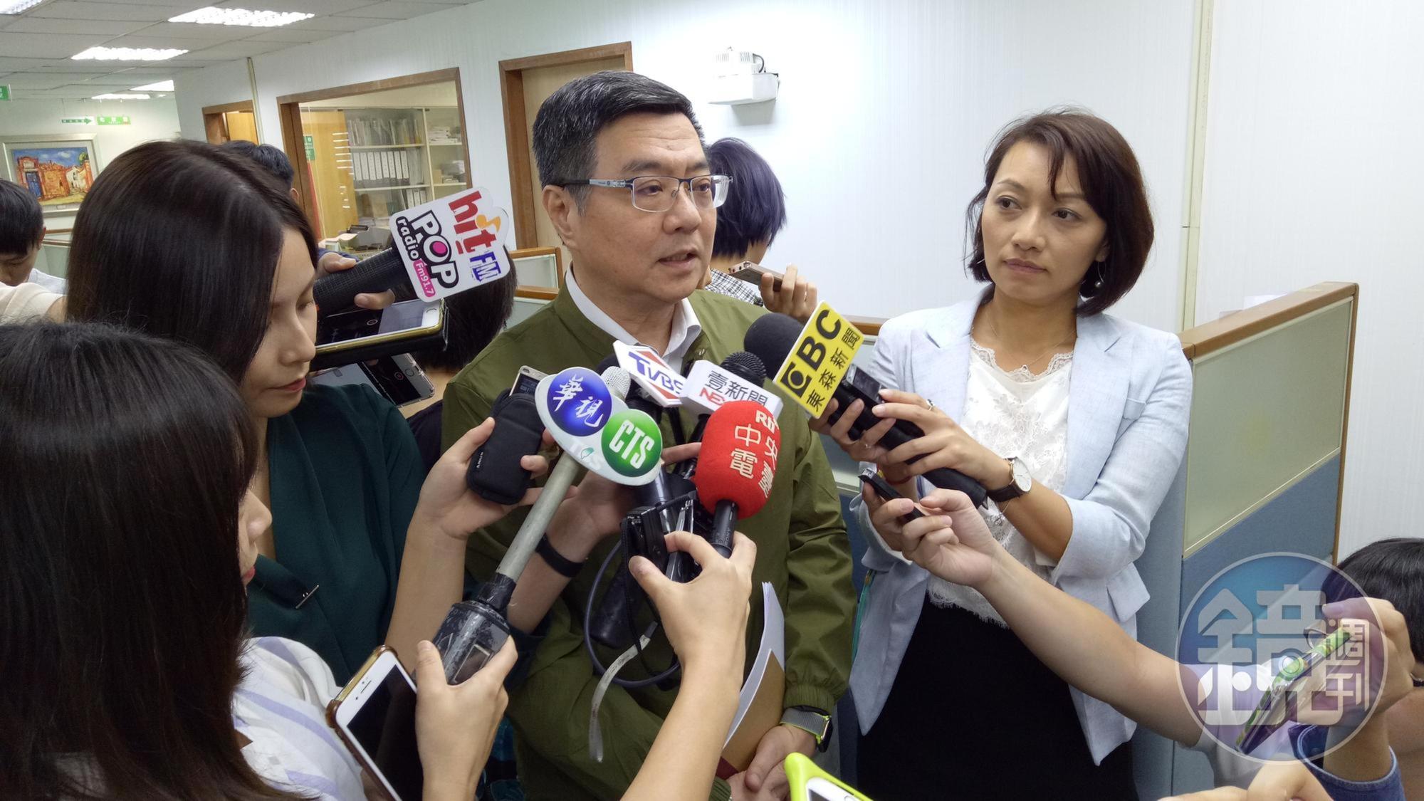 民進黨主席卓榮泰接受媒體訪問。