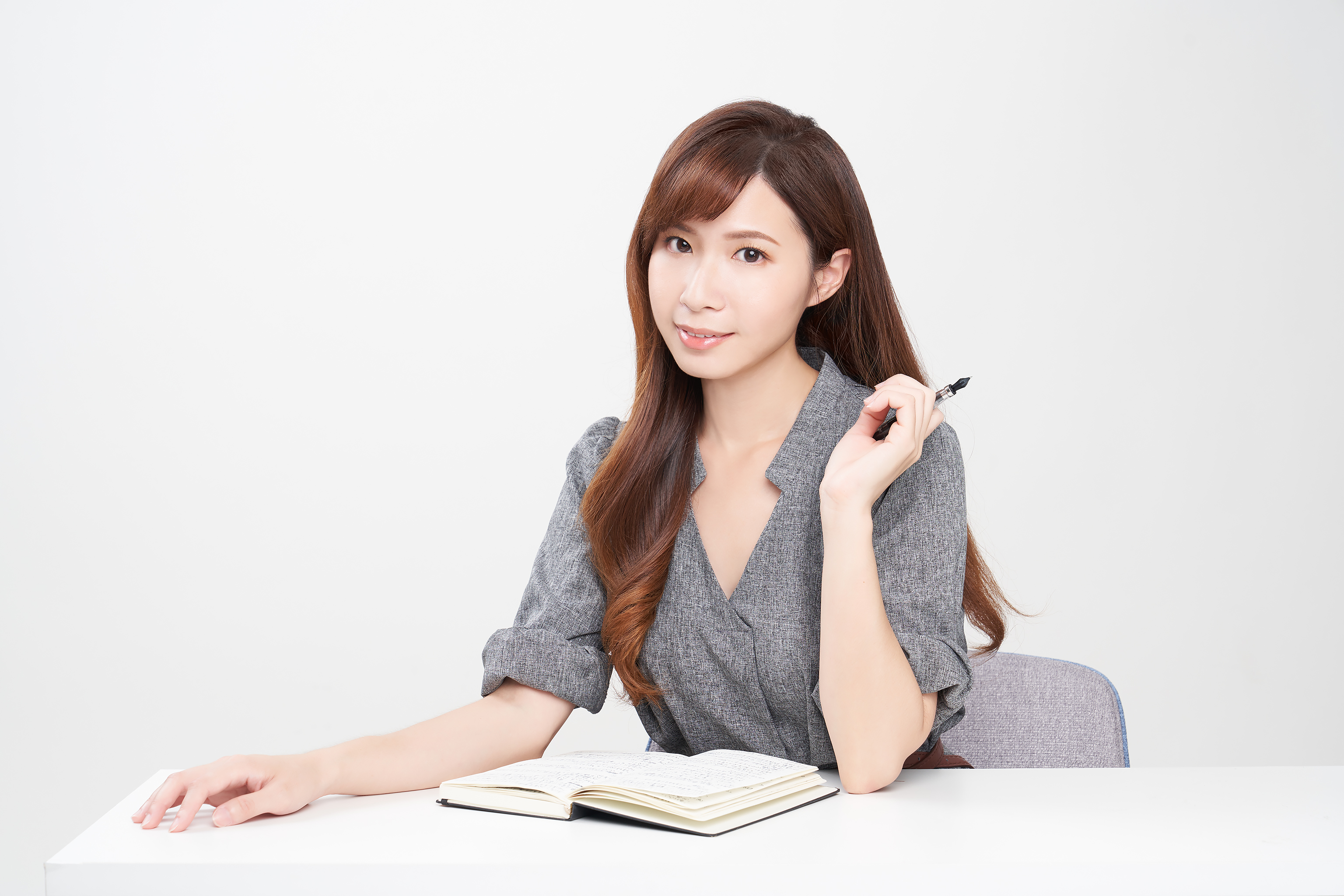 《我們不能是朋友》原著作者、鏡文學作家阿亞梅。（阿亞梅提供 ）