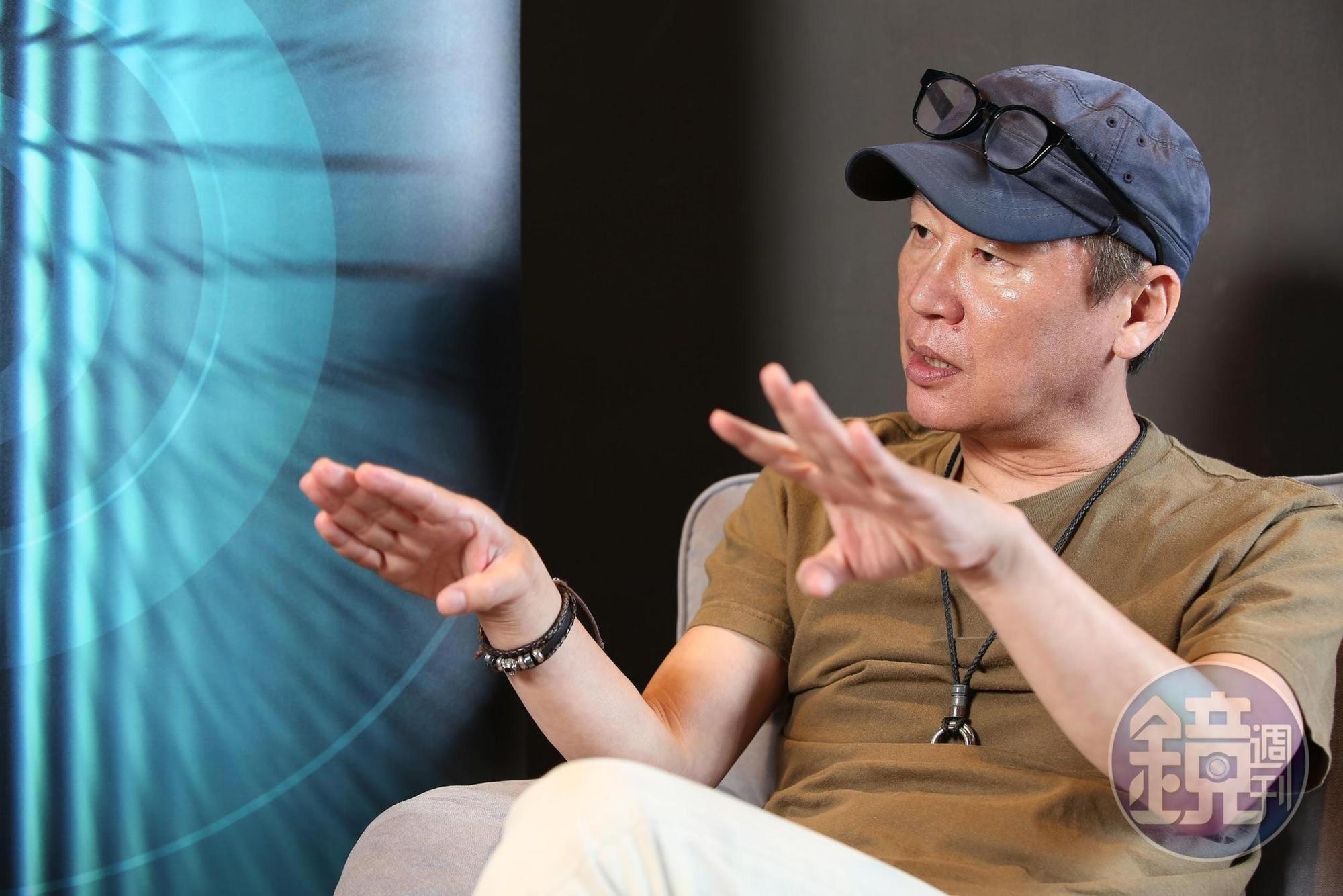 元東淵透露，下一部系列作的題材為「魯蛇救地球」。