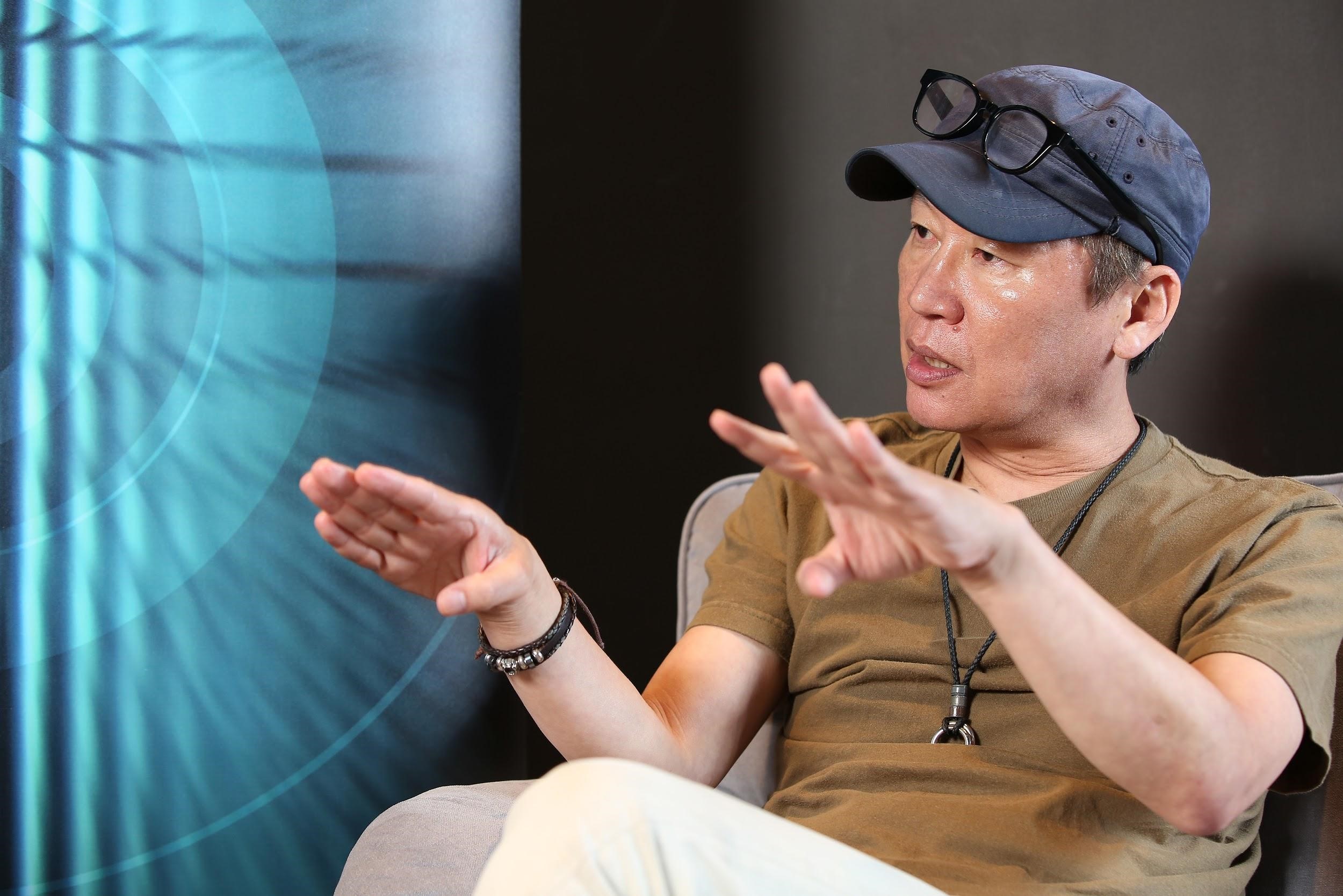 元東淵透露,下一部系列作的題材為「魯蛇救地球」。