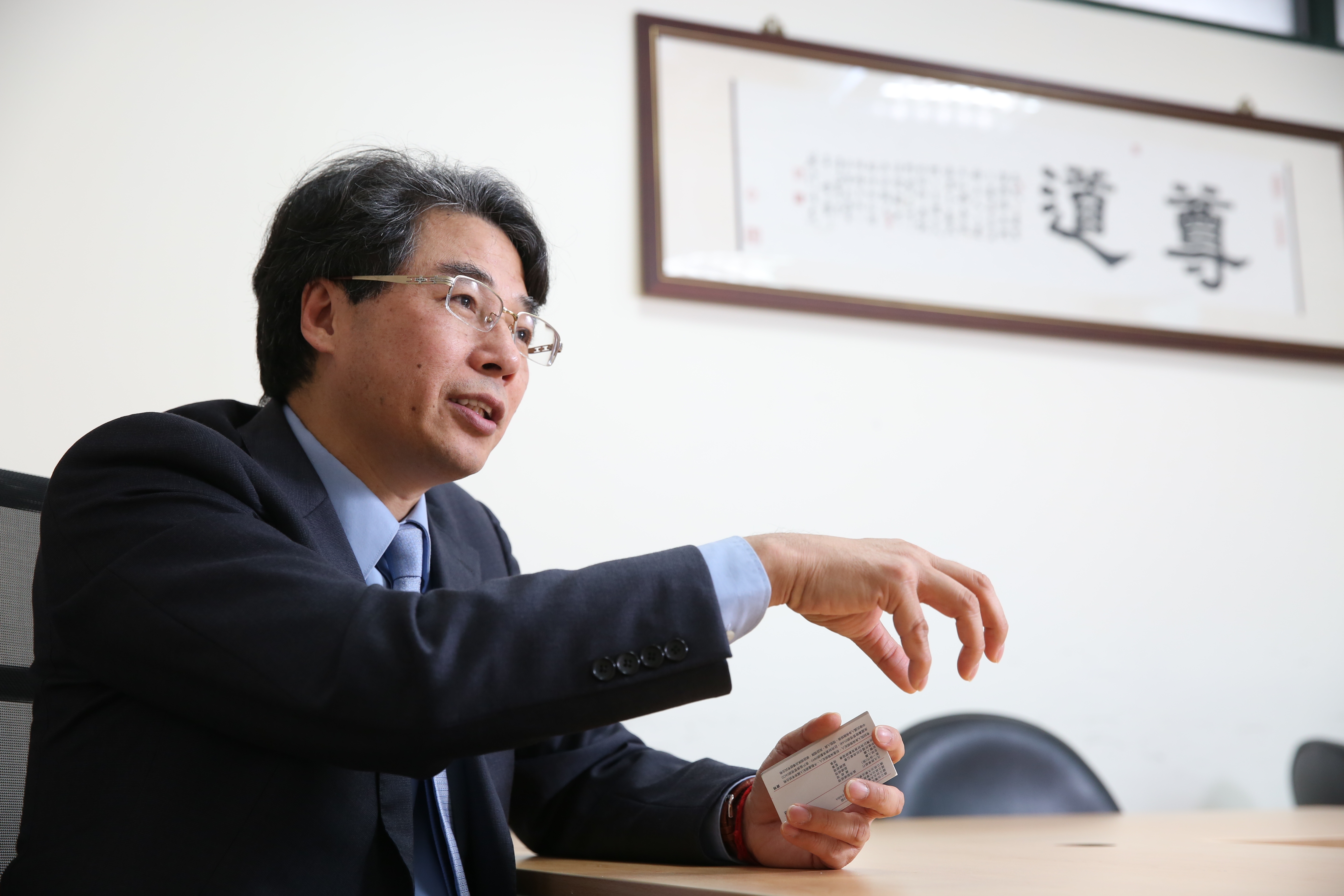 捷安達國際保經董事長吳鴻麟表示，分期繳費一直延用超過30年沒變的公式核算，隱含利率不合理。