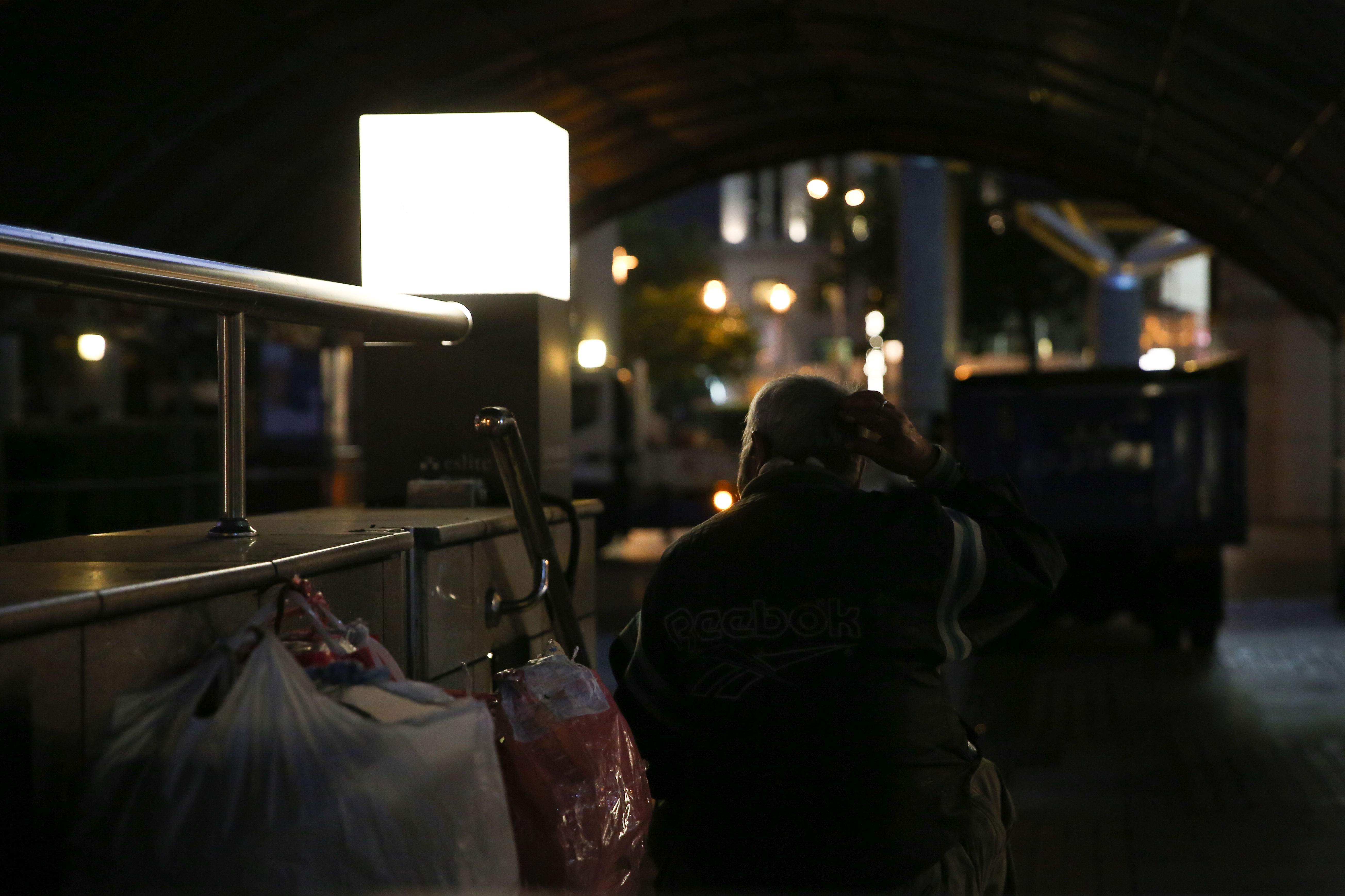 往往無家者都背著許多社會烙印，但卻不一定有一張標籤是他自己的故事