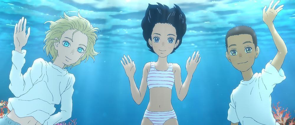 《海獸之子》描述中學生琉花（中）在父親工作的水族館，偶然遇見由儒艮養大的一對神祕少年。 （甲上娛樂提供）
