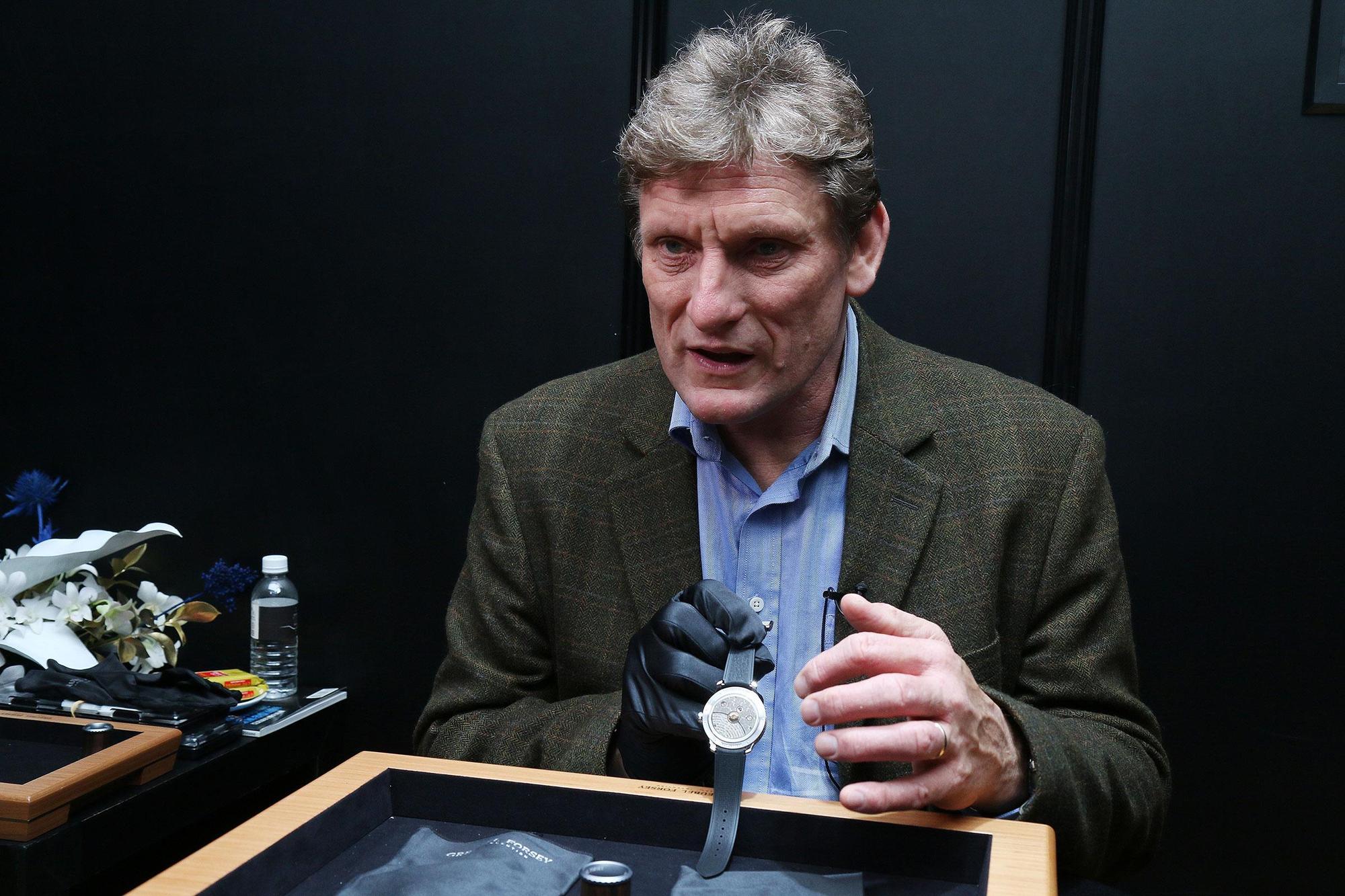 在IWST錶展中我們專訪到Greubel Forsey創辦人之一的Stephen Forsey，能夠近距離跟製錶大師對談，可是相當難得的機會。