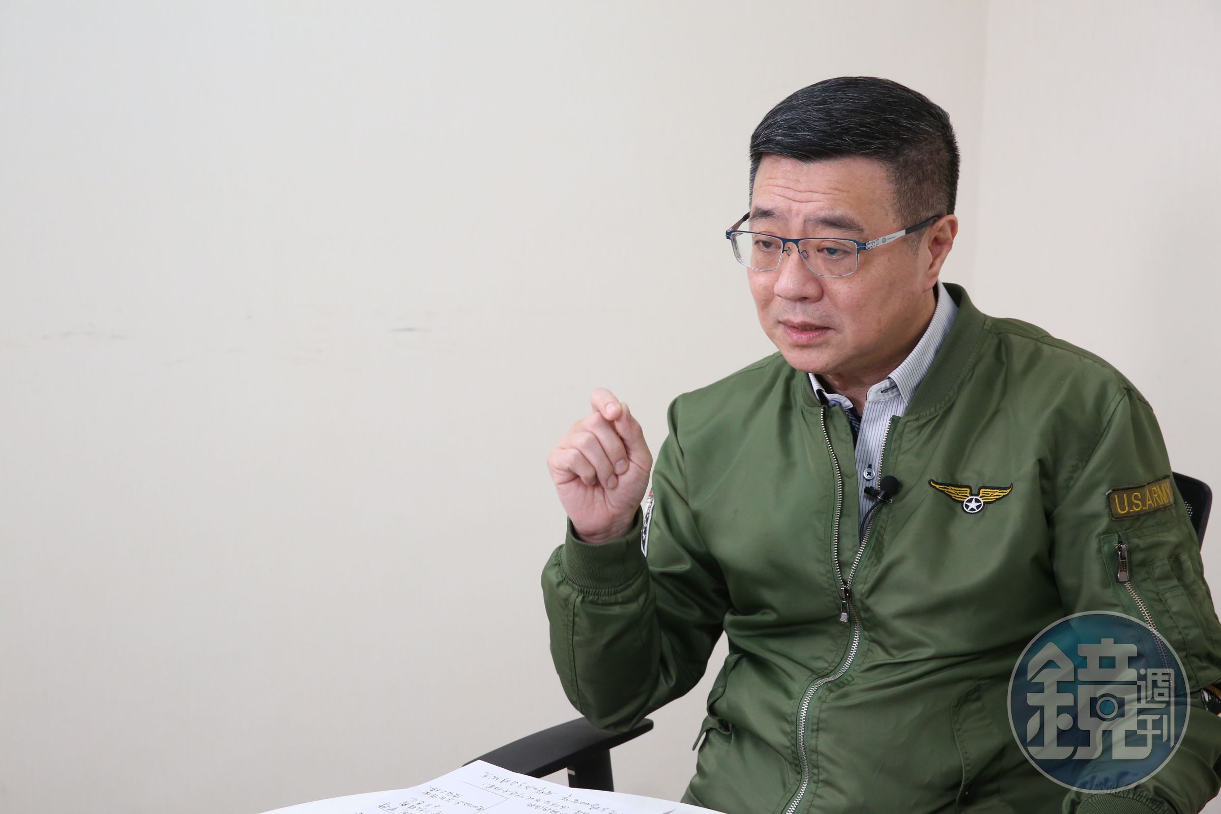 卓榮泰抨擊，港府實施《禁蒙面法》是走民主倒退路，「勢必會引起港人更大反彈」。（本刊資料照）