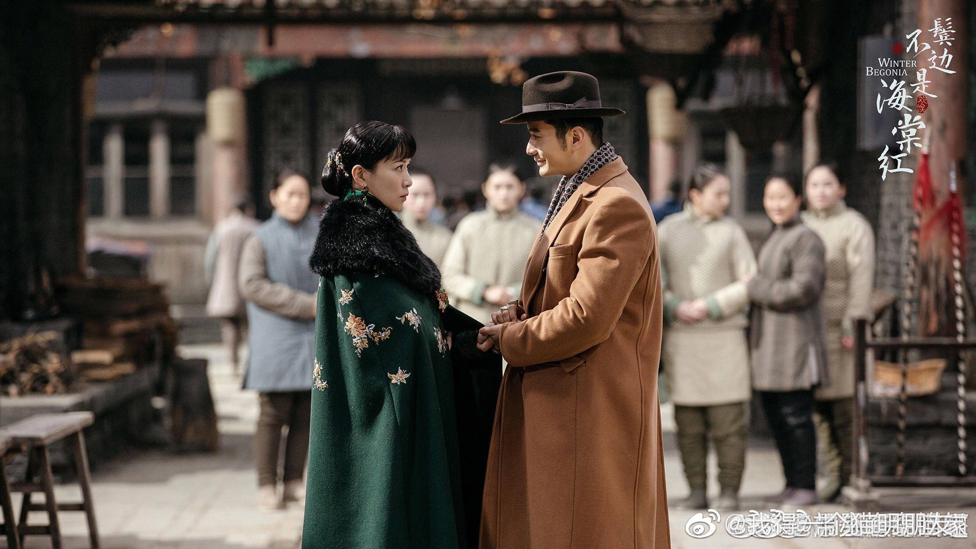 由同名小說改編，黃曉明、佘詩曼、尹正主演的《鬢邊不是海棠紅》，原本今年上映，但傳出因為有港星佘詩曼關係，要延後到明年才上映。（翻攝自佘詩曼微博）