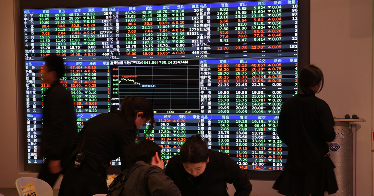 看好富櫃200期貨指數的避險功能，六家券商也同步推出相關商品。