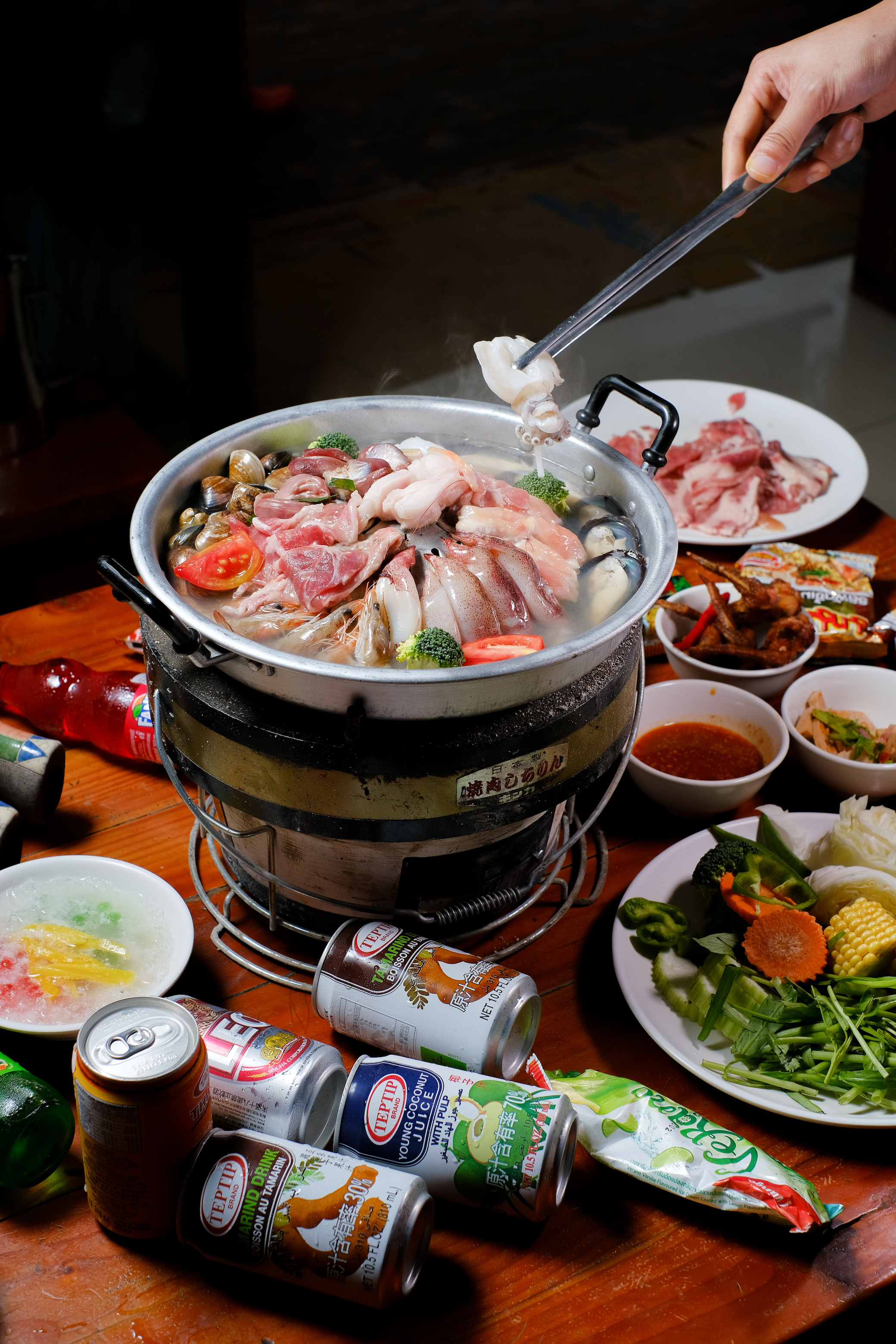 二樓的泰式燒肉選擇多,除了摩摩喳喳,來自泰國的飲料和冰品也不容錯過。