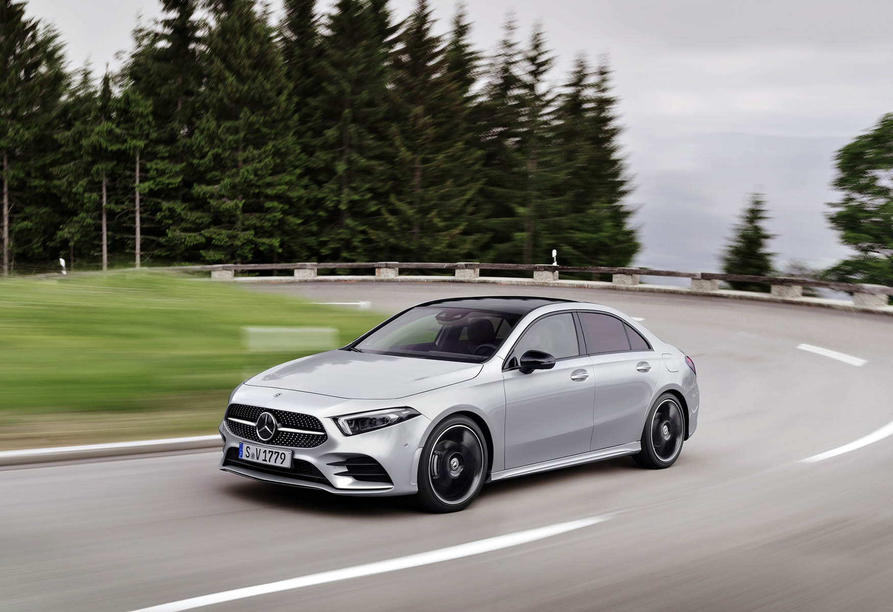 【新車發表】四門A-Class發表　雙車型160萬起開賣