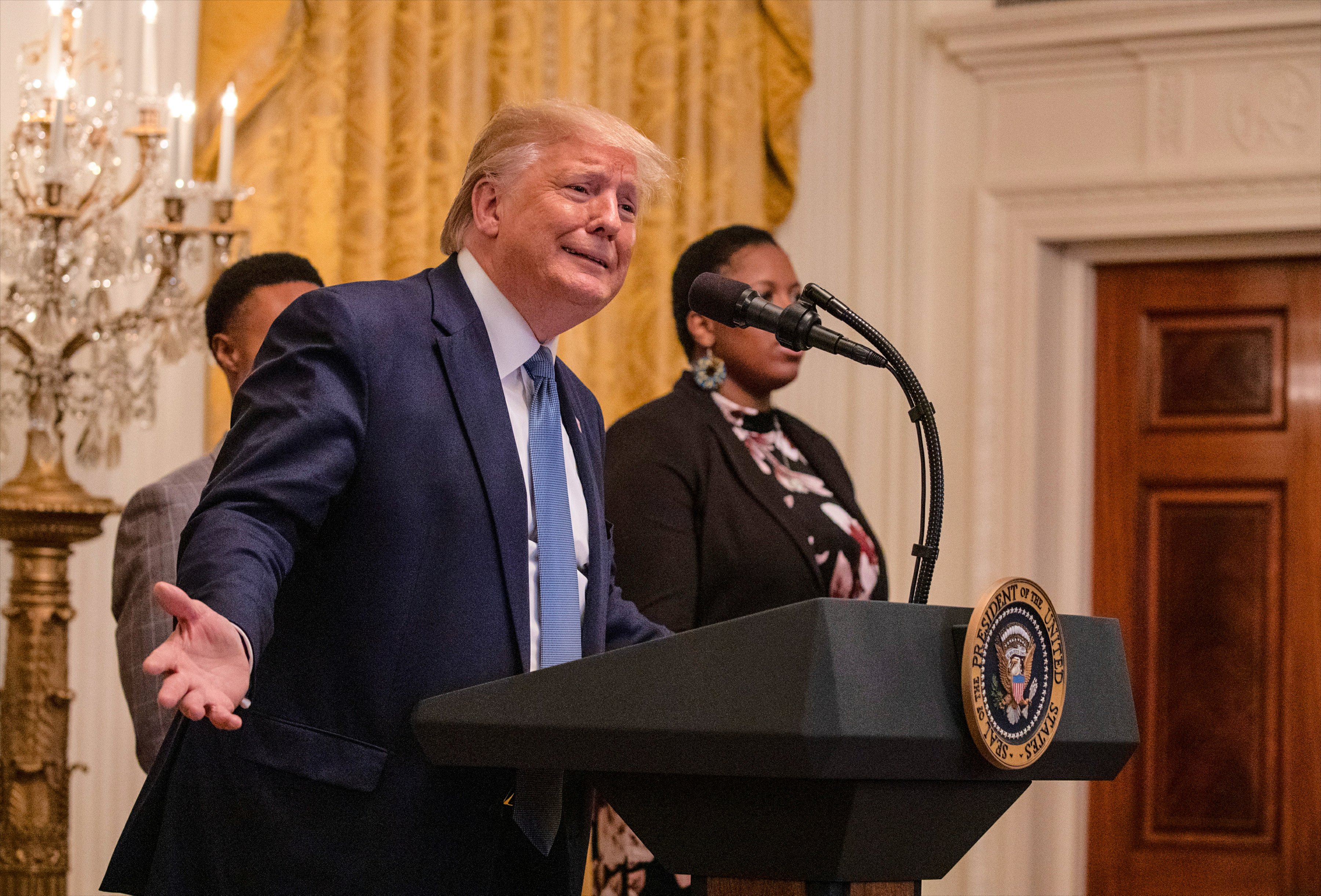 2019年10月4日，美國總統川普在白宮舉行的非裔美國青年領袖高峰會發表演說。（東方IC）