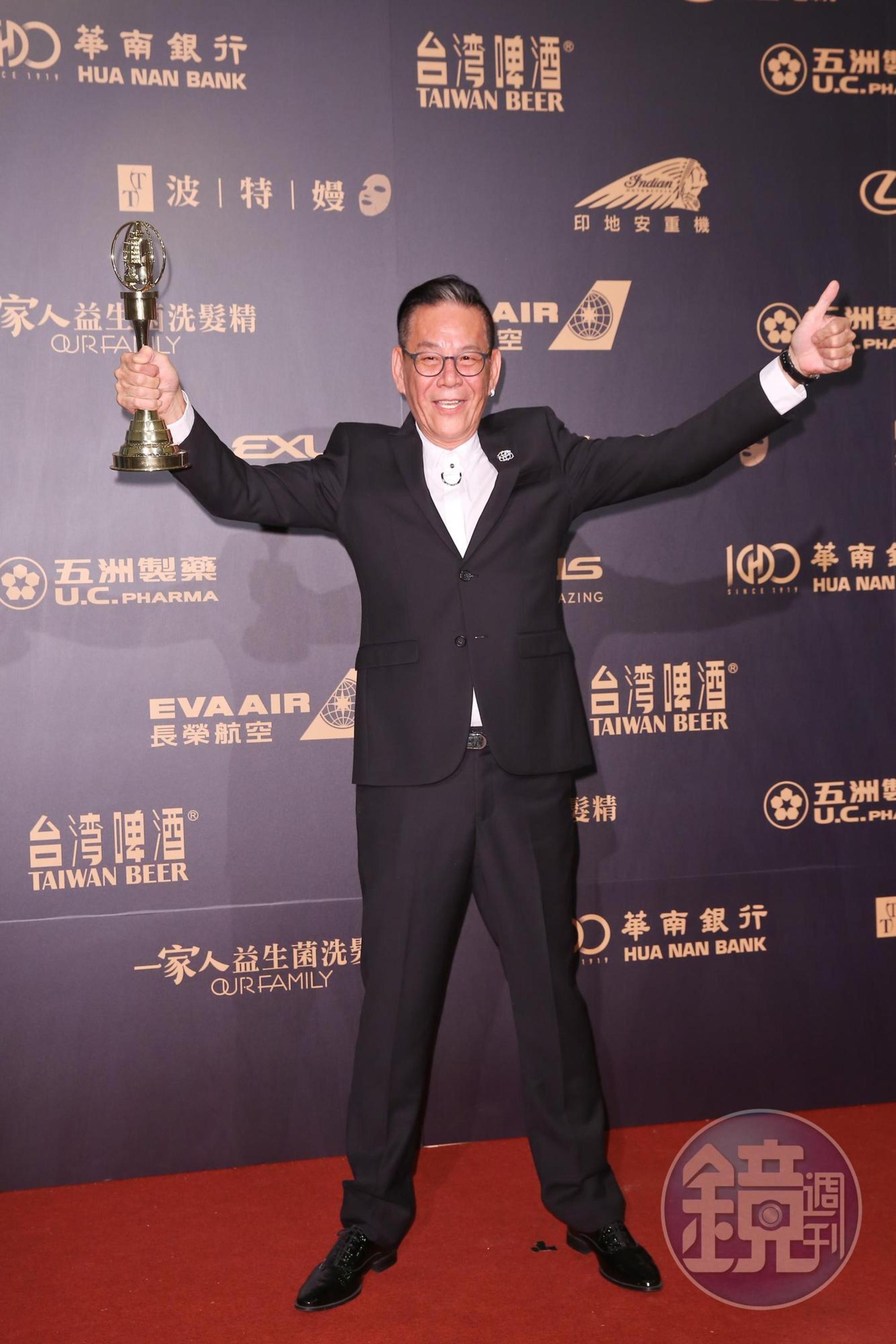 龍劭華謙虛表示自己得獎只因「戲棚站久了就是你的」。