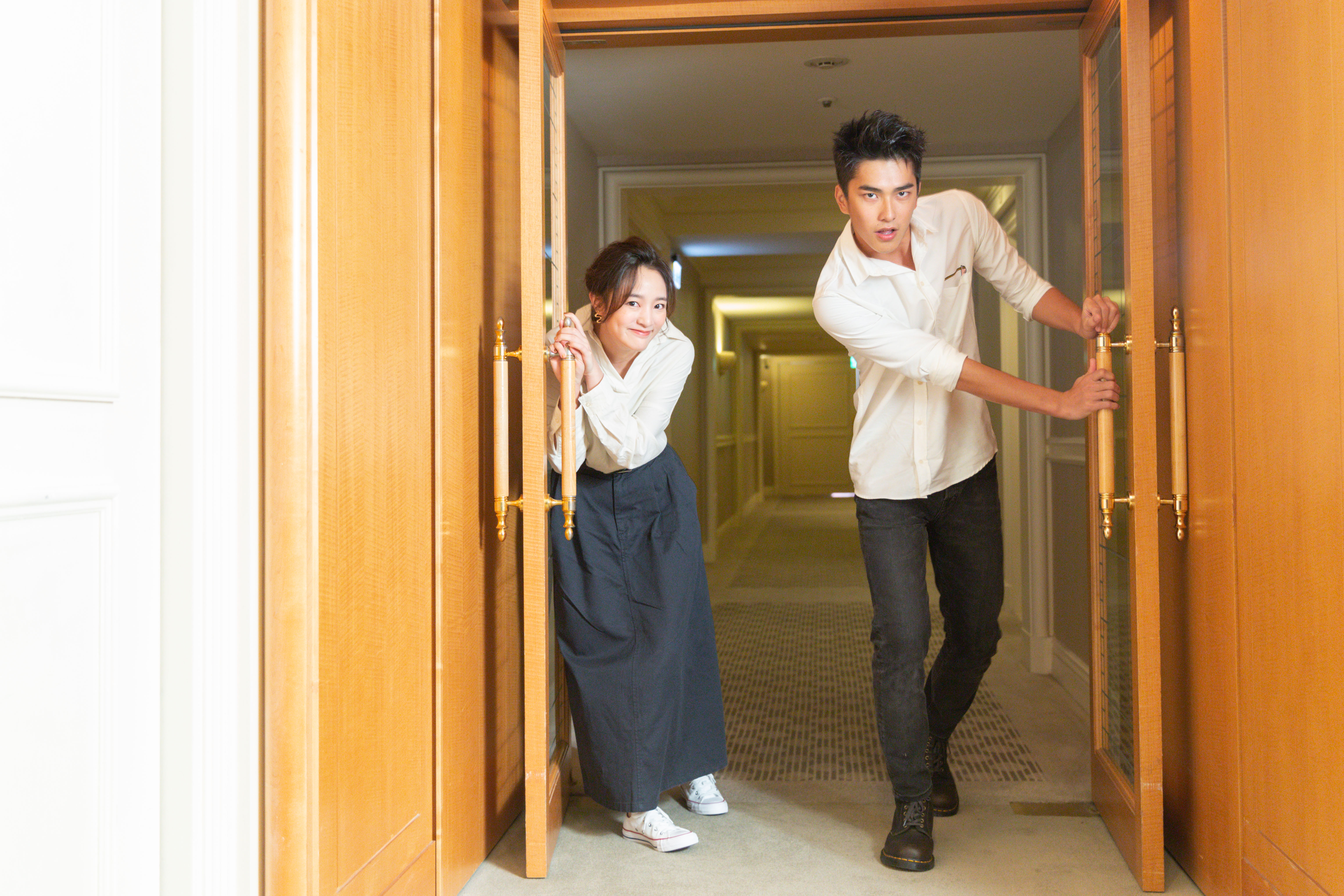 王淨與曾敬驊私下常吐槽彼此，卻也不吝讚美對方，王淨更十分欣賞曾敬驊的善良。