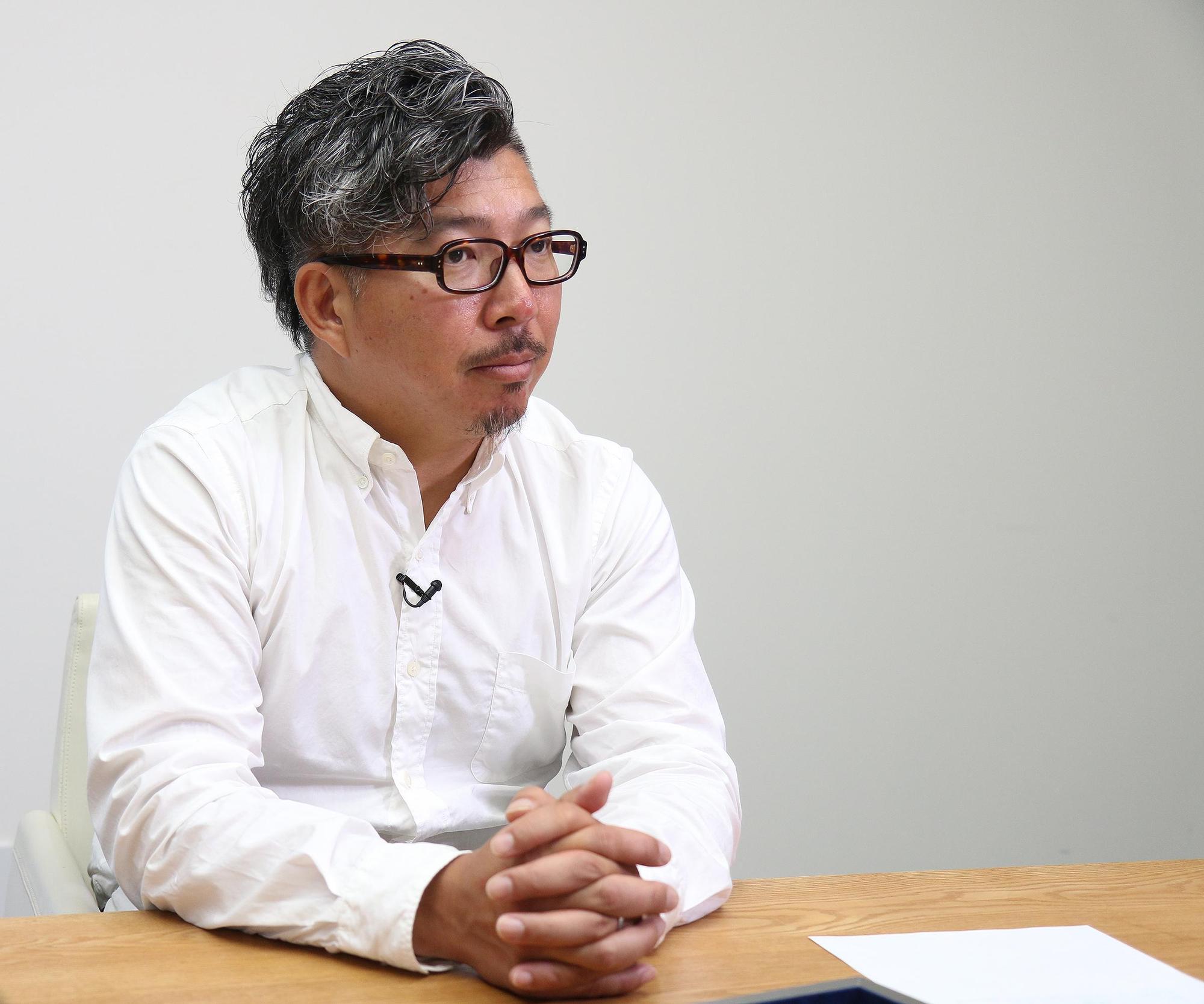 星野負責的內容有點特別，從機芯的板路外觀到錶款本身的造型都在他設計的範疇，但機芯實質的運作機能仍然是由工程師來規劃，可以想見是個需要大量橫向聯絡的工作。