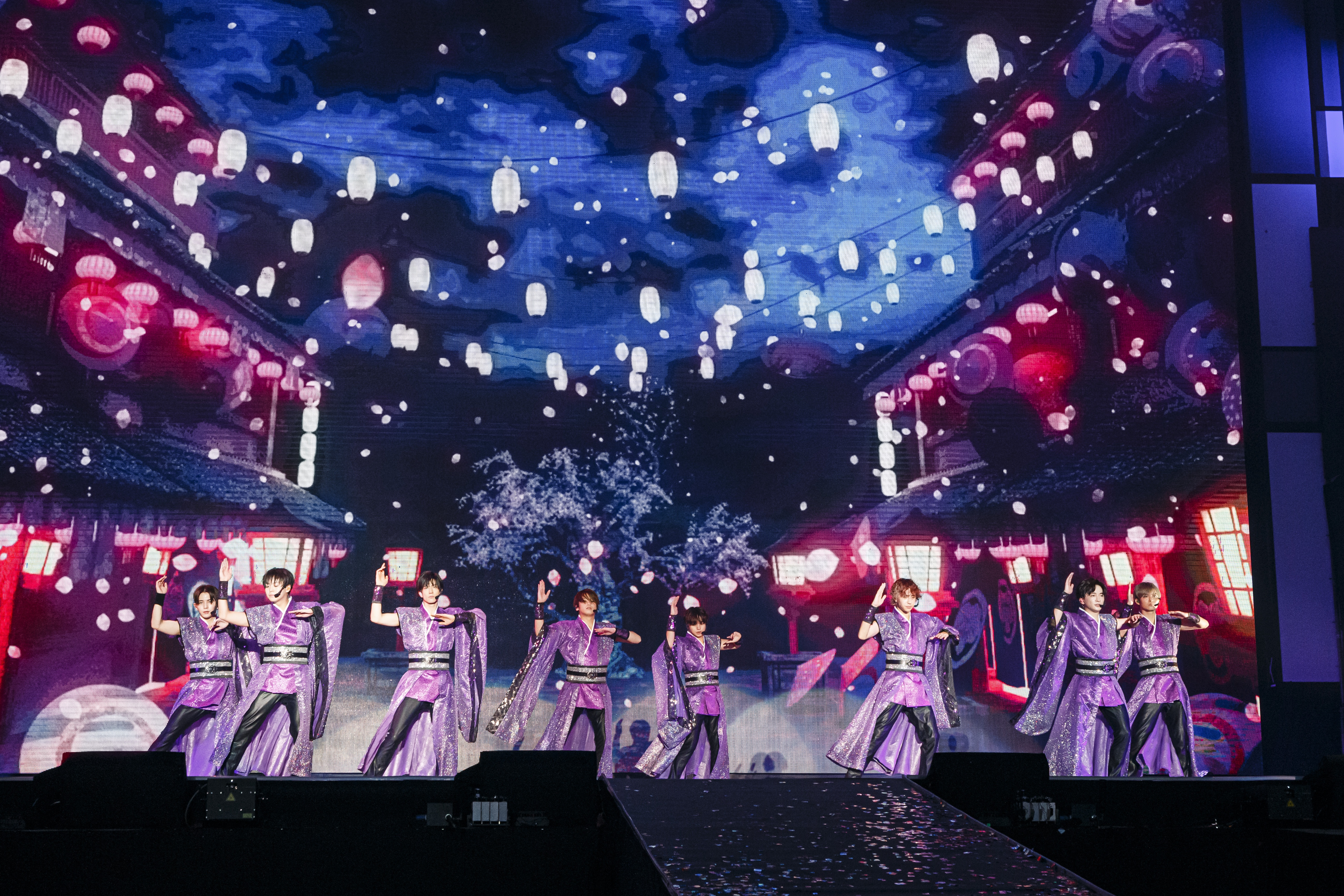 Hey! Say! JUMP帶來傑尼斯傳統藝的表演,讓歌迷看得目瞪口呆。(超級圓頂/大鴻藝術提供)