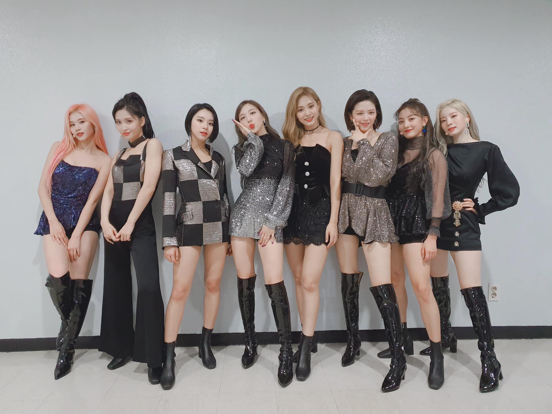 韓團女團TWICE最近發表新歌〈FEEL SPECIAL〉回歸樂壇。（翻攝自TWICE FB）