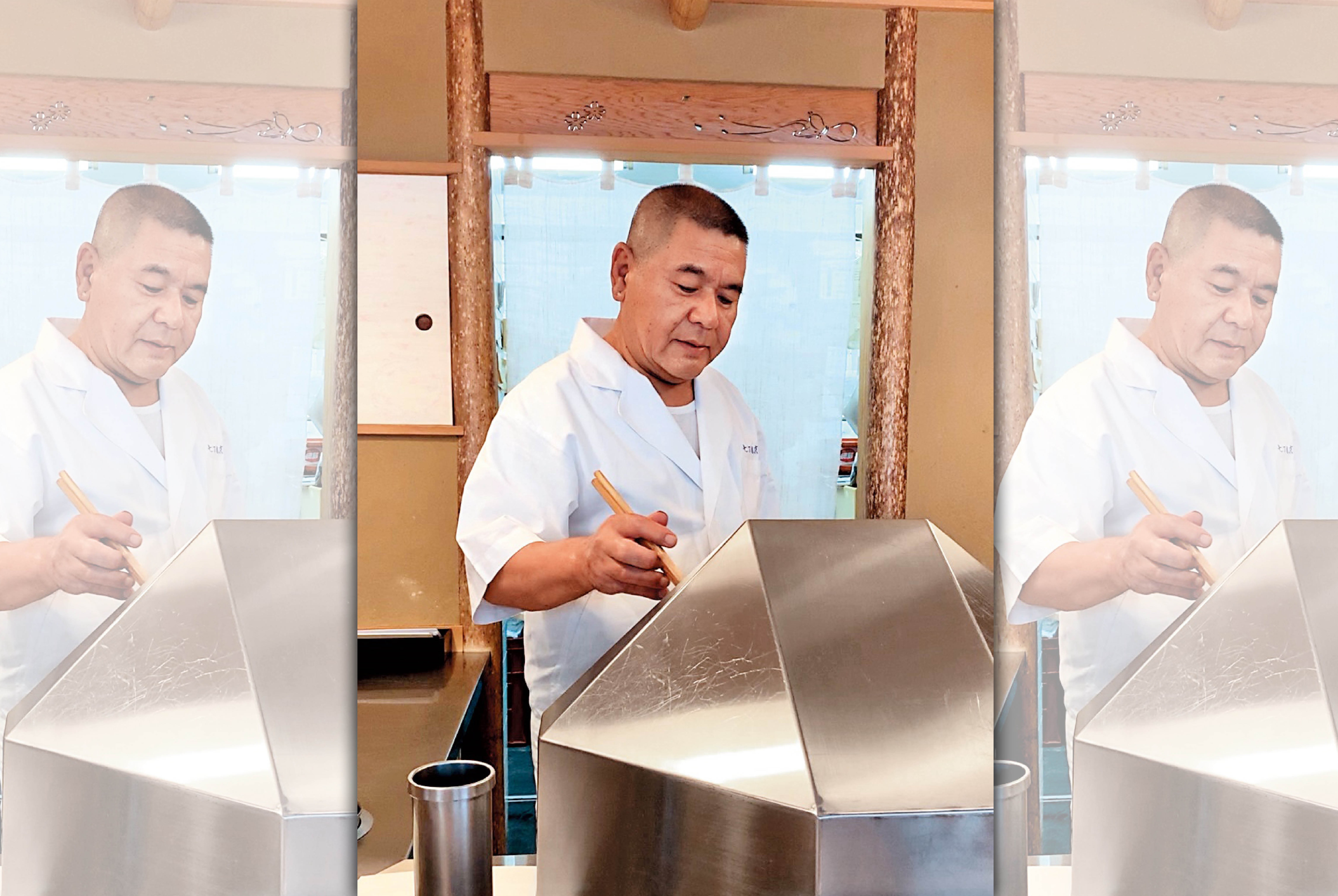 專注在油鍋上的老闆兼主廚榊原茂彌，是「七丁目京星」的第四代，也可能是最後一代。