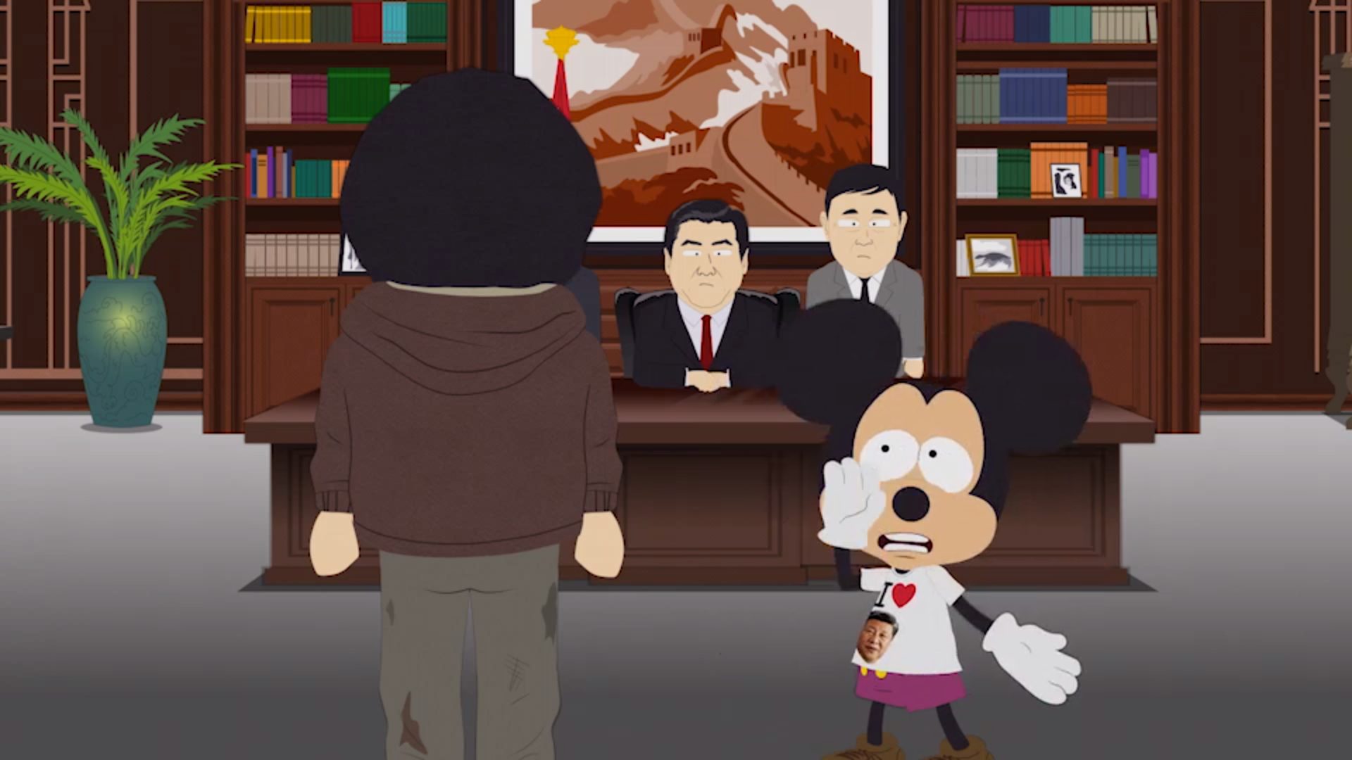 米老鼠穿的白 T 和衣服上的圖案有亮點。（southpark.cc.com）