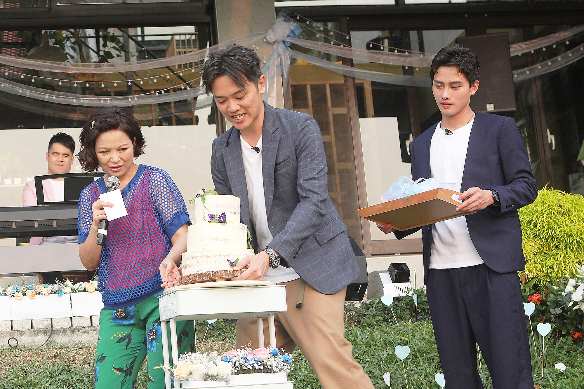 楊貴媚、Soac索艾克、范少勳挑戰舉辦婚禮。（公視提供）