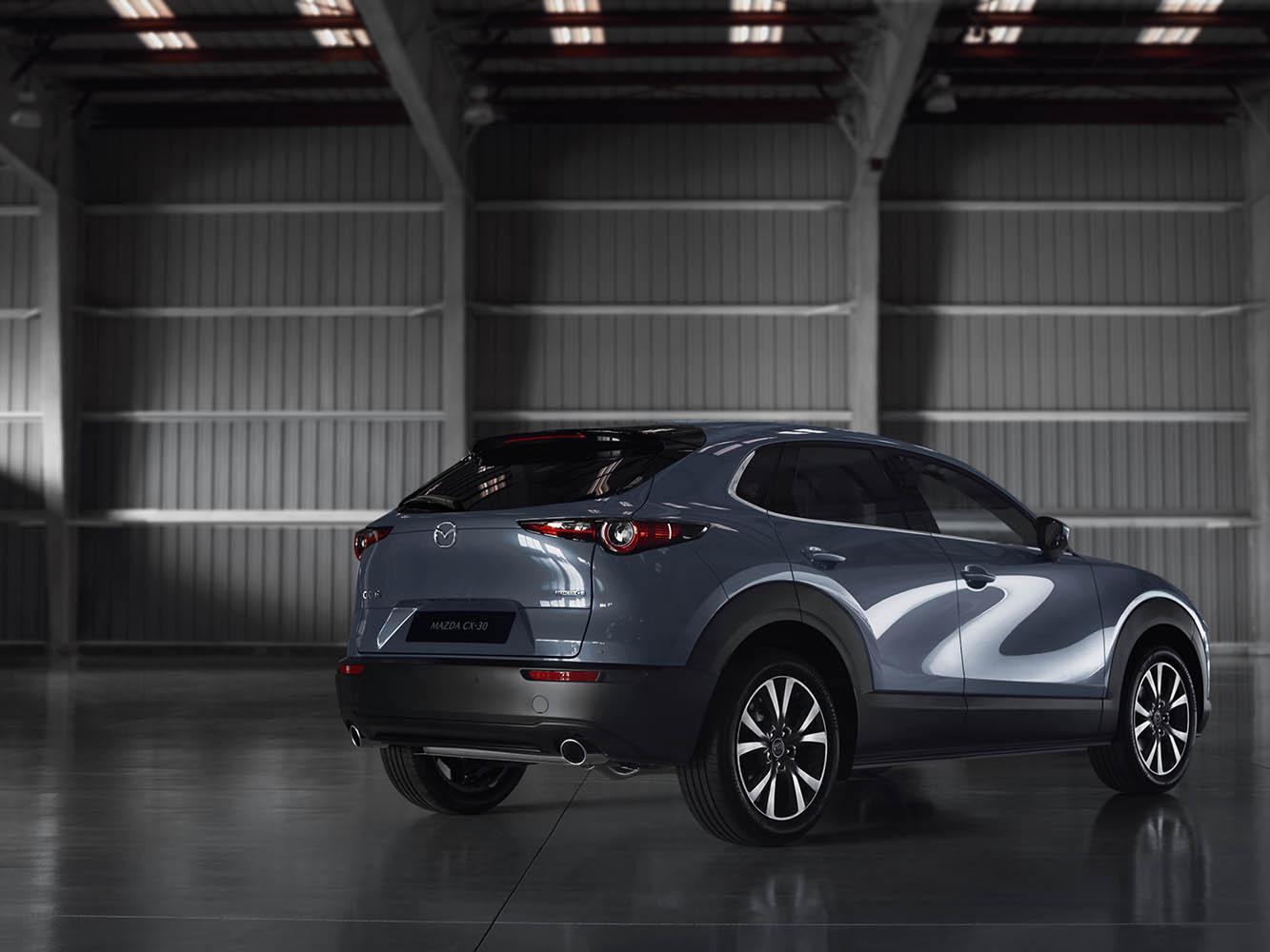 CX-30的車格介於CX-3和CX-5之間。