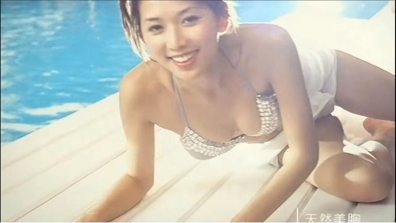 林志玲的走紅契機，從她成為瘦身廣告代言人開始。（翻攝自YouTube唐安麒天然美胸廣告）