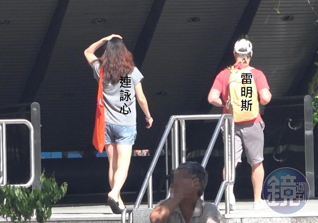 連詠心這天沒穿連身孕婦裝出門，而是短牛仔褲和灰色T恤。