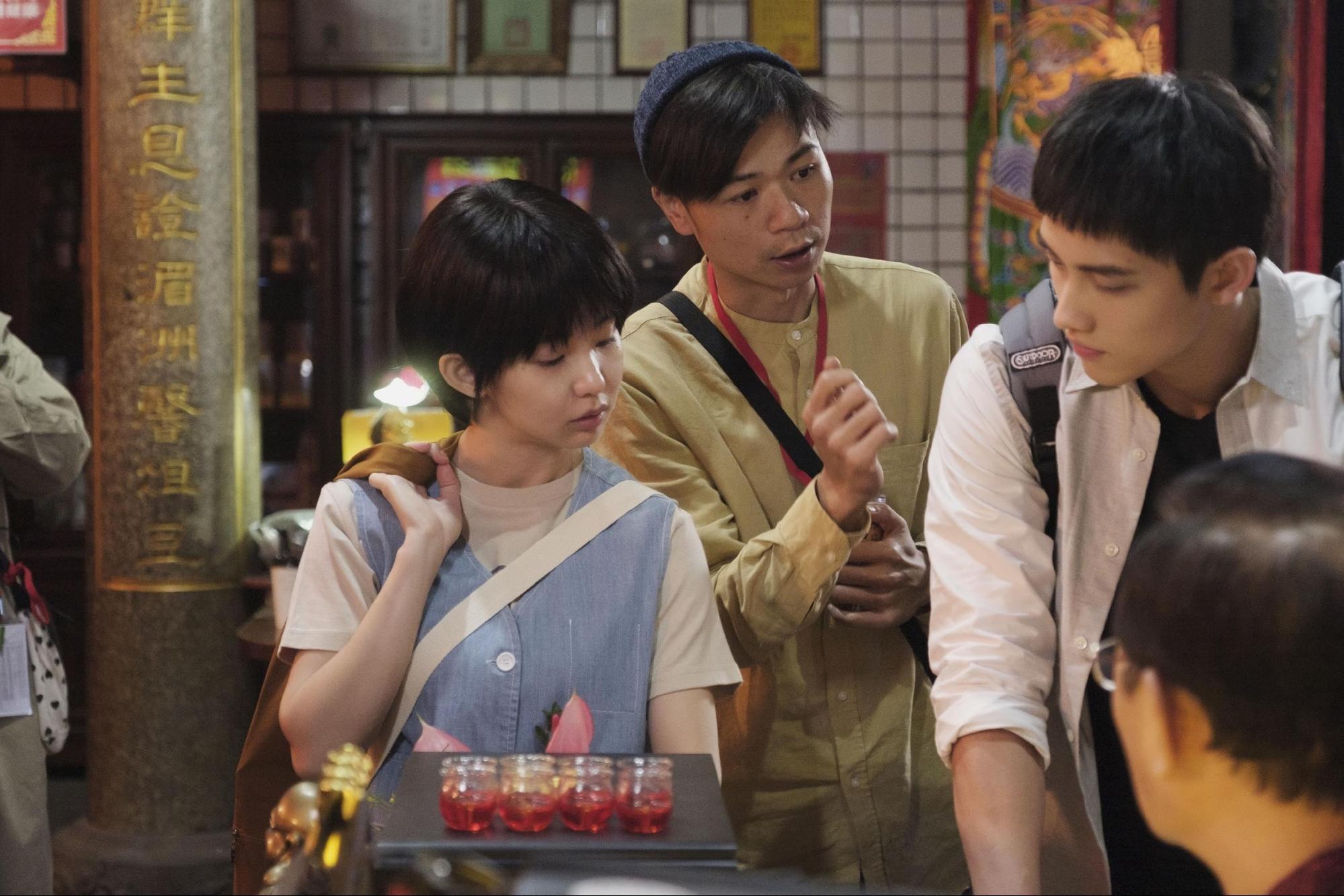 范少勳(右起)在《通靈少女2》中獲得導演劉彥甫、郭書瑤極大的鼓勵。(HBO Asia提供)