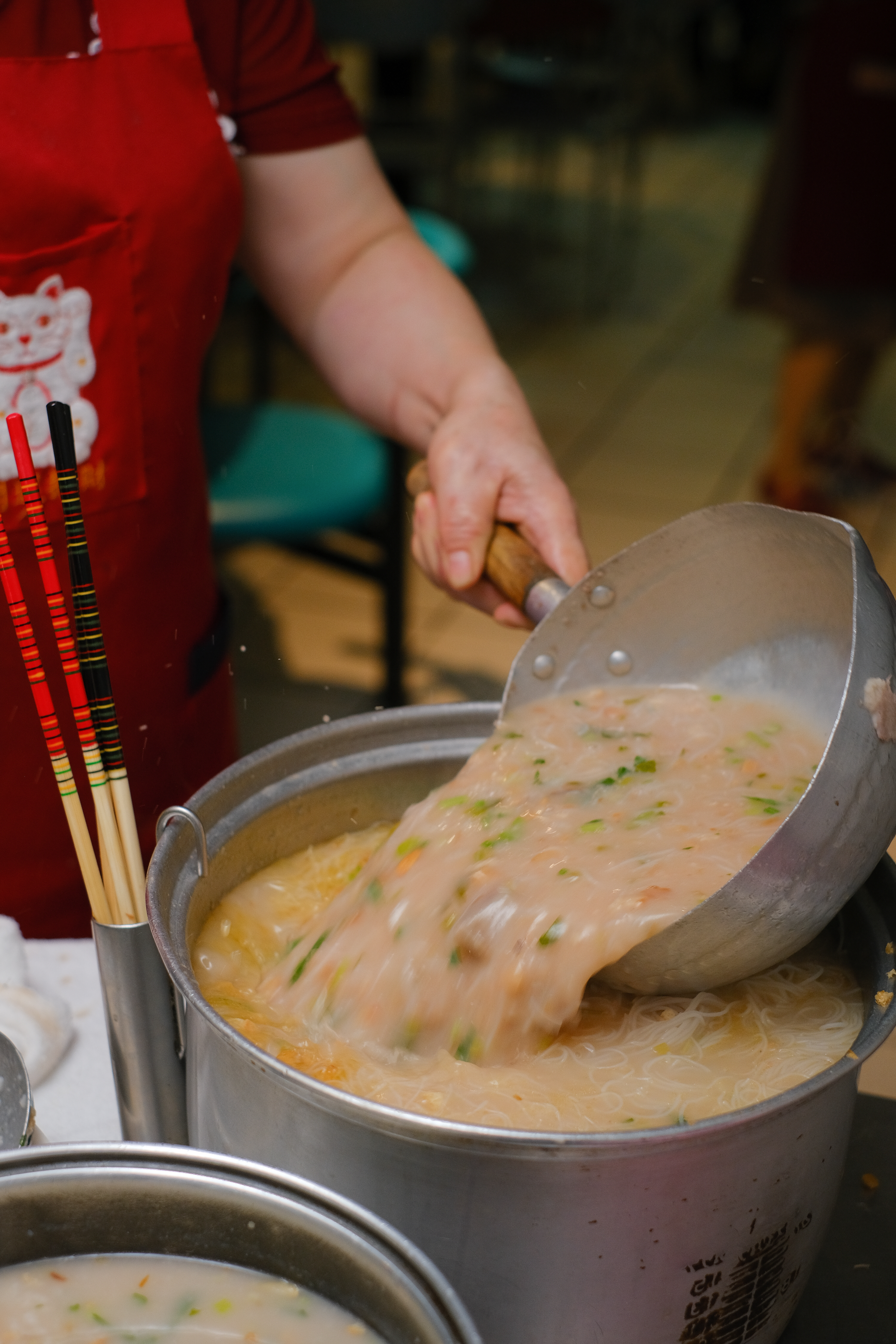 芋頭米粉料多實在，完全不怕客人吃。