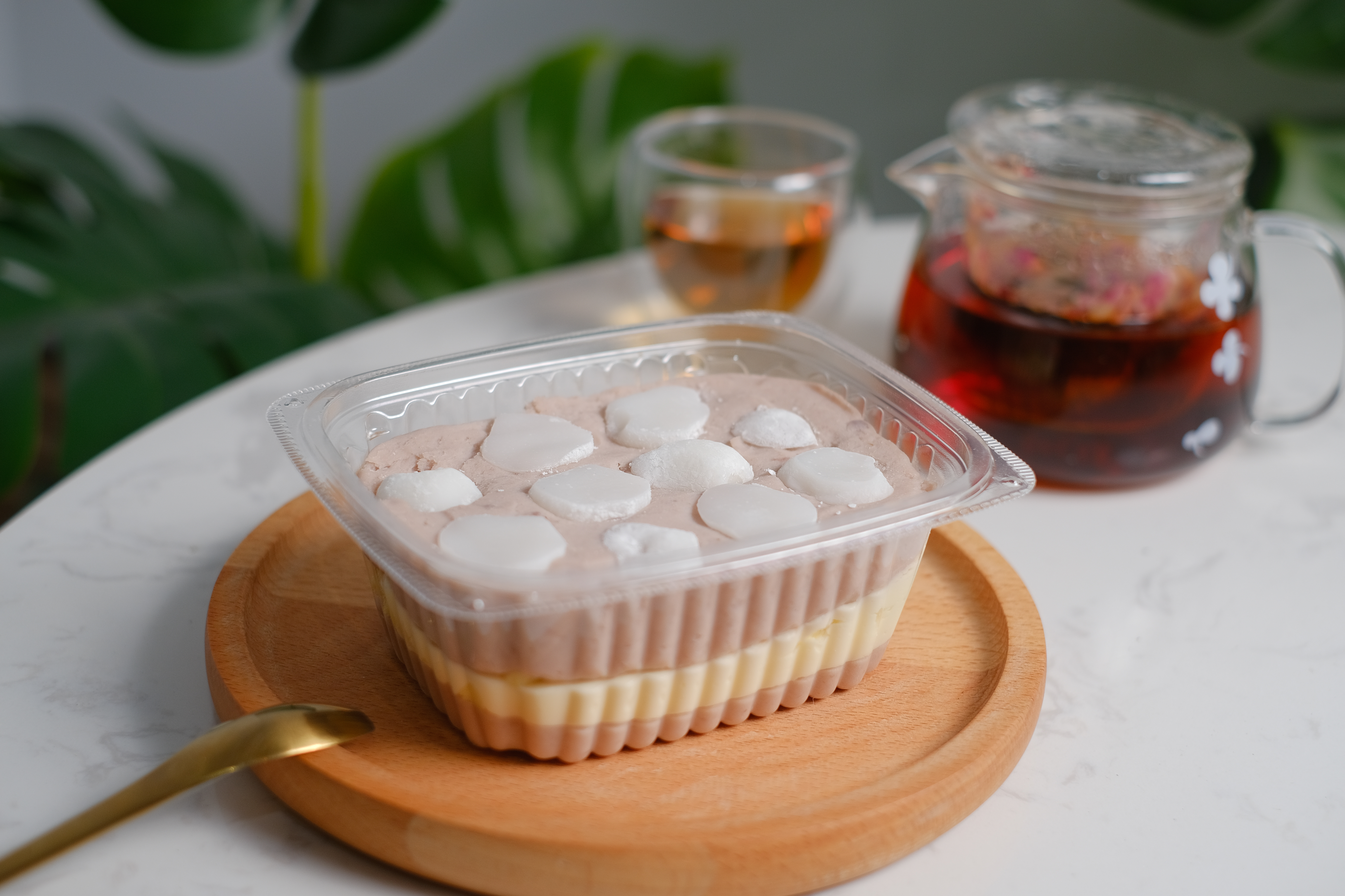 「Tom&Maggy幸福肥・手作點心」的人氣甜點「芋頭盒子」，可以滿足芋頭控想大口挖著吃的心願。