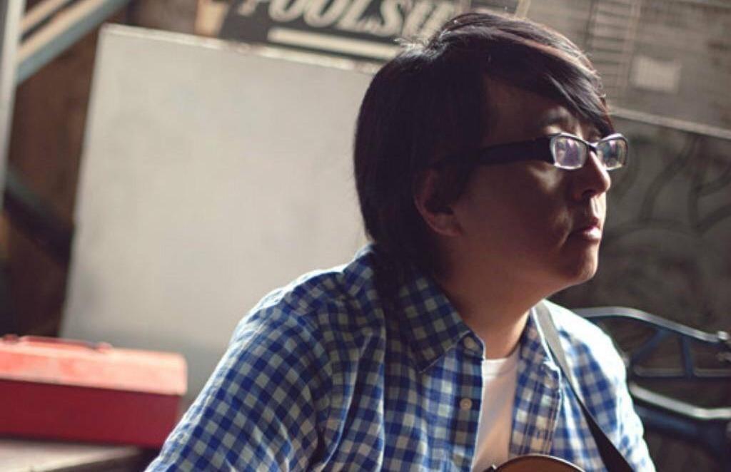 有民眾目擊袁惟仁在東部老家療養，表示他如今瘦成皮包骨，但仍努力復健。（翻攝自袁惟仁小胖老師臉書）