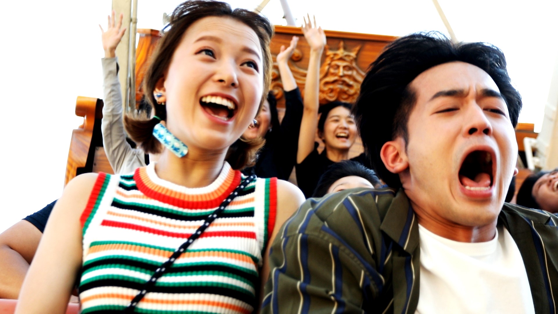 「小樂」吳思賢壯膽陪項婕如玩刺激遊戲。（三立提供）