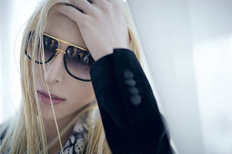 Roland 是日本的牛郎界帝王，製造話題跟能力跟他外型一樣搶眼。（翻攝自Roland IG）