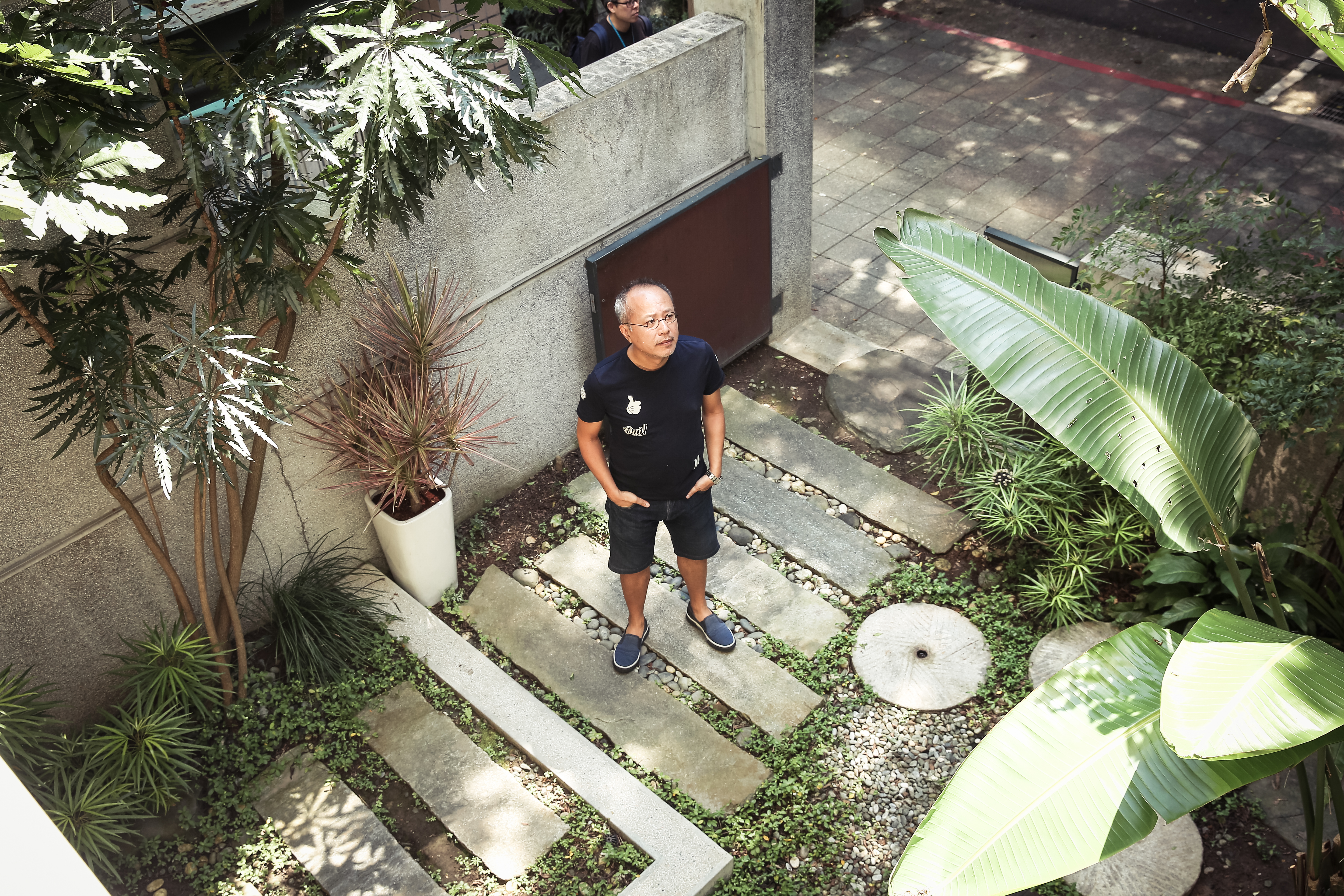 鍾孟宏習慣用劇情自然推展帶動情緒，若有刻意逼哭人的戲，他會極度看不順眼。