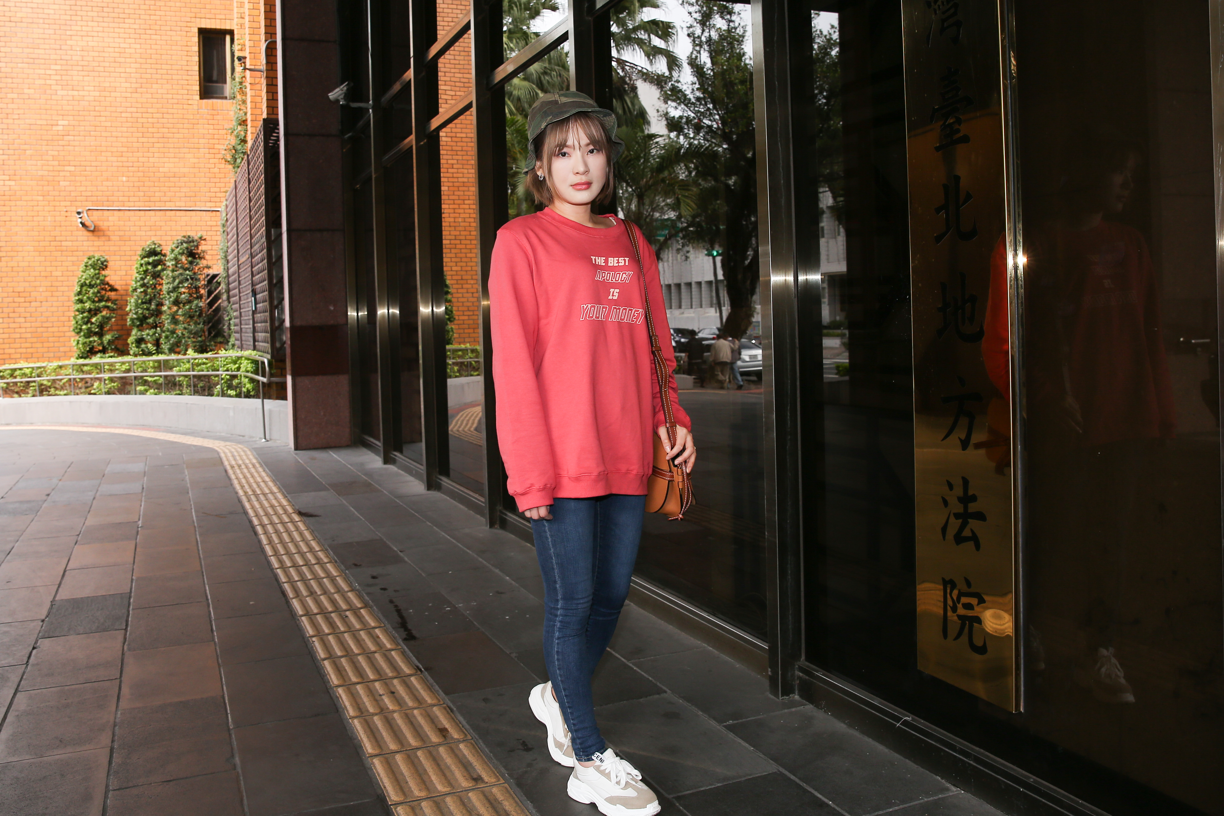 網紅陳沂被國防部提告，確定不起訴。圖為陳沂先前出庭時畫面。