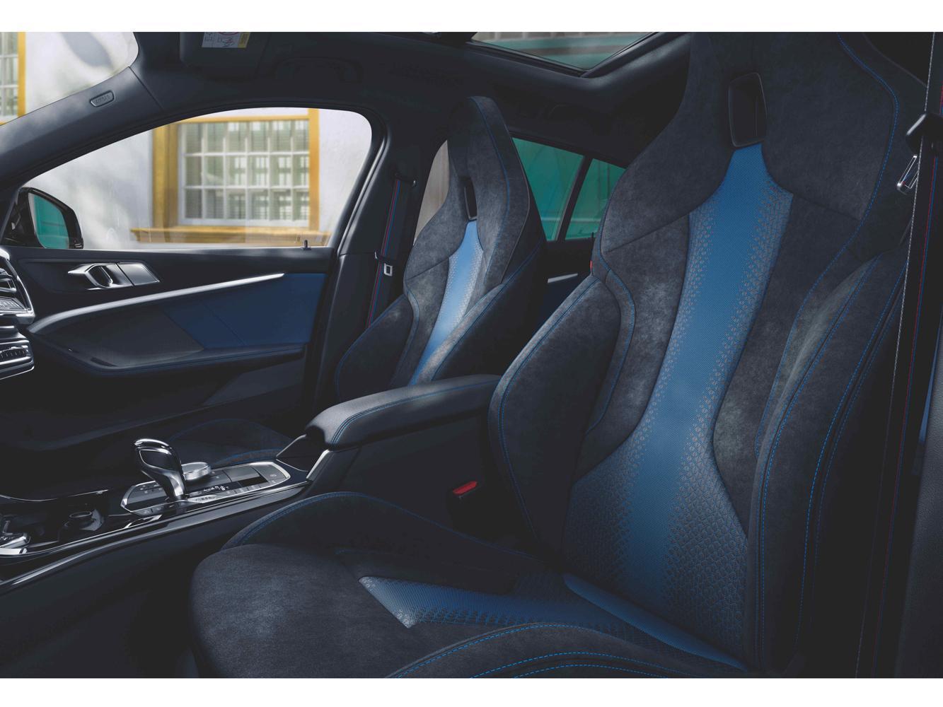 全新世代BMW 1系列座艙以個性化設計，展現年輕前衛的跑格氣息。