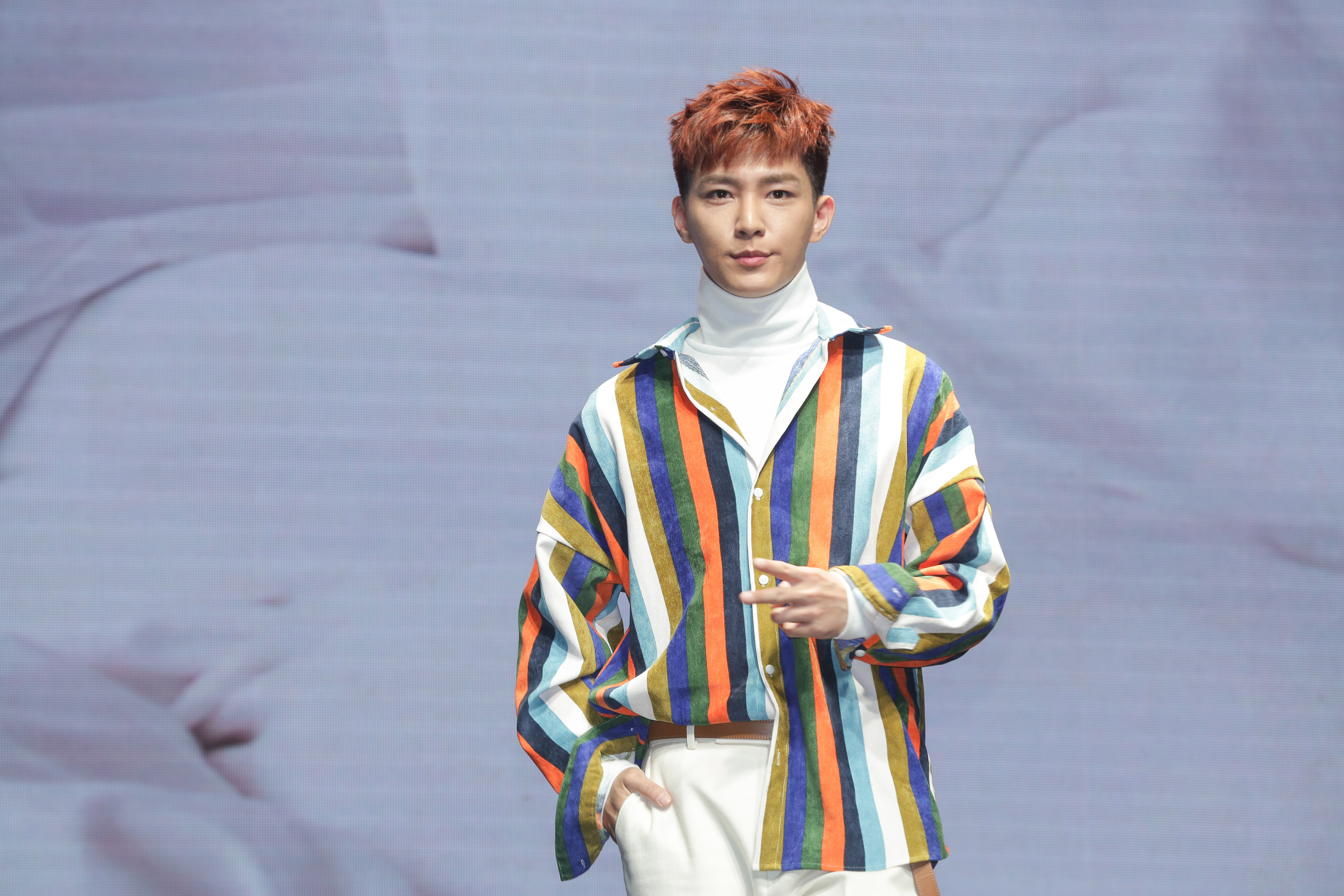 炎亞綸在臉書上呼籲網友減少網路暴力。