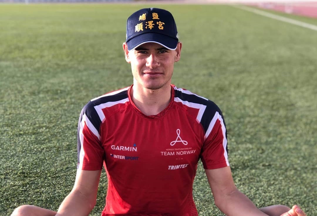 勇奪法國尼斯鐵人三項世界冠軍的挪威選手伊登，將來台參加田中馬賽事，擔任領跑者。（翻攝自gustav_iden IG）